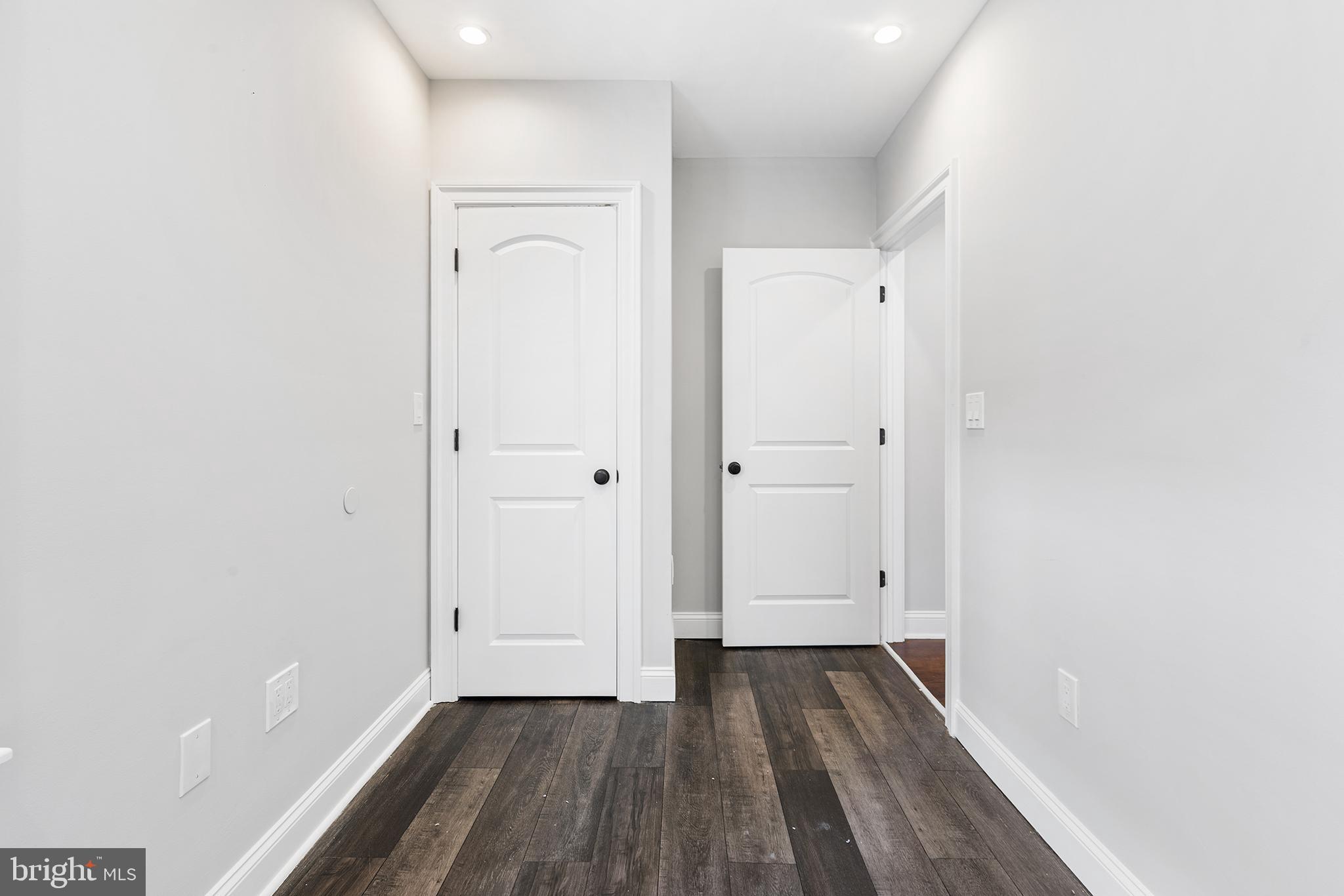 PORT RICHMOND - Residential