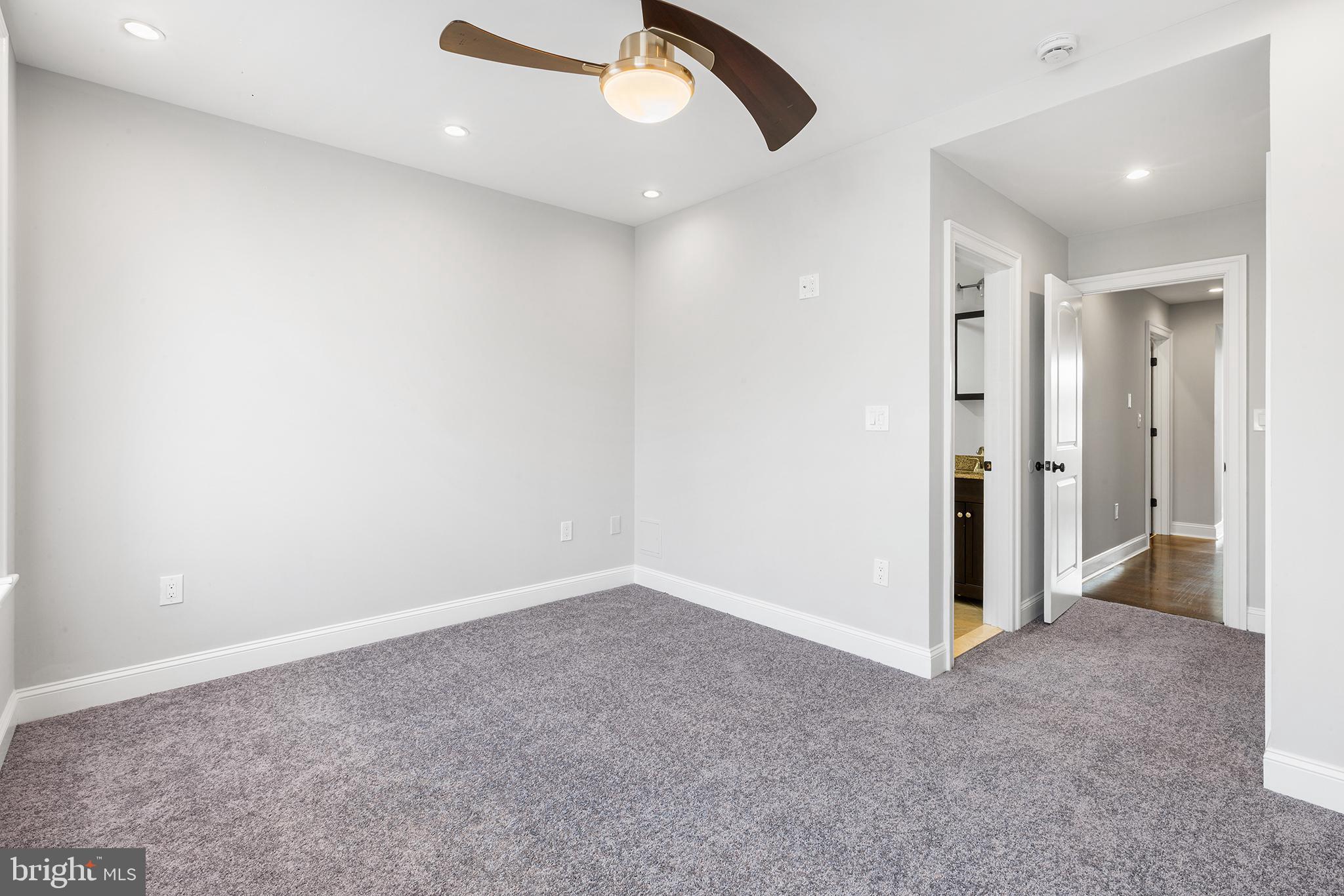 PORT RICHMOND - Residential