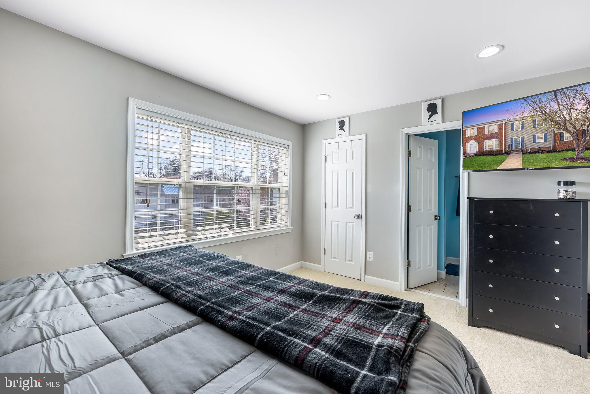 LEEDS SQUARE - Residential