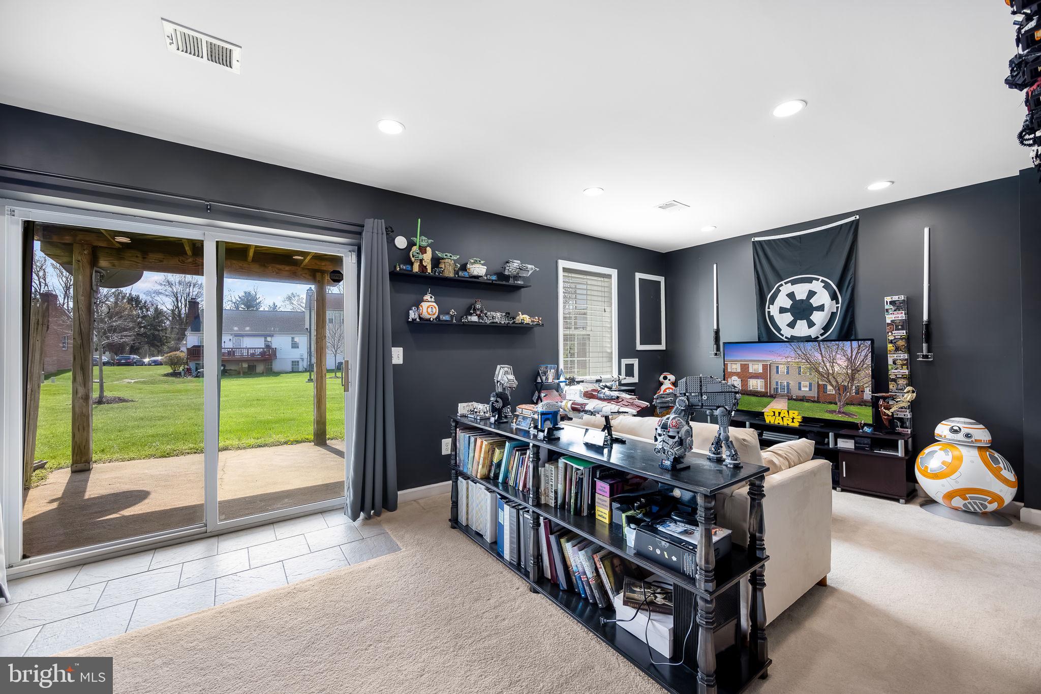 LEEDS SQUARE - Residential