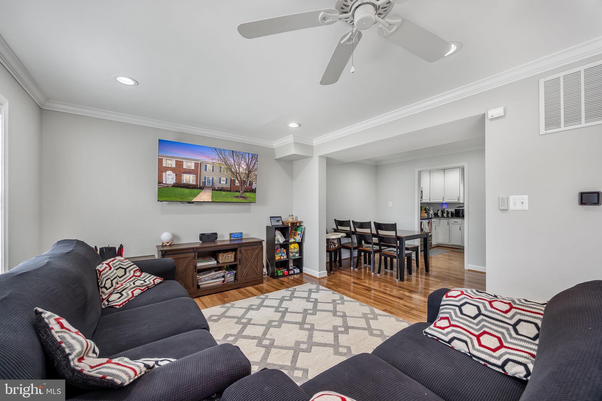 LEEDS SQUARE - Residential