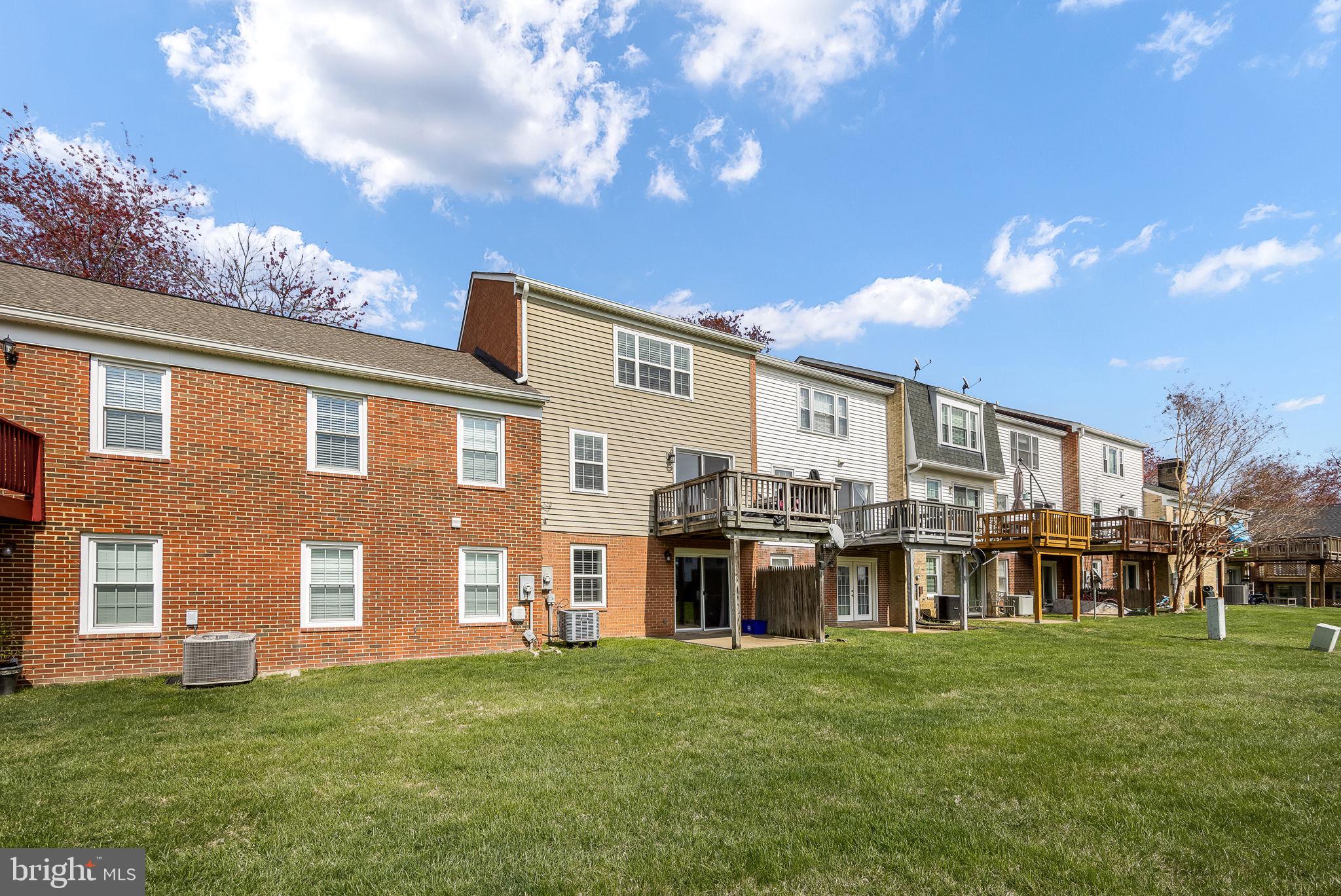 LEEDS SQUARE - Residential