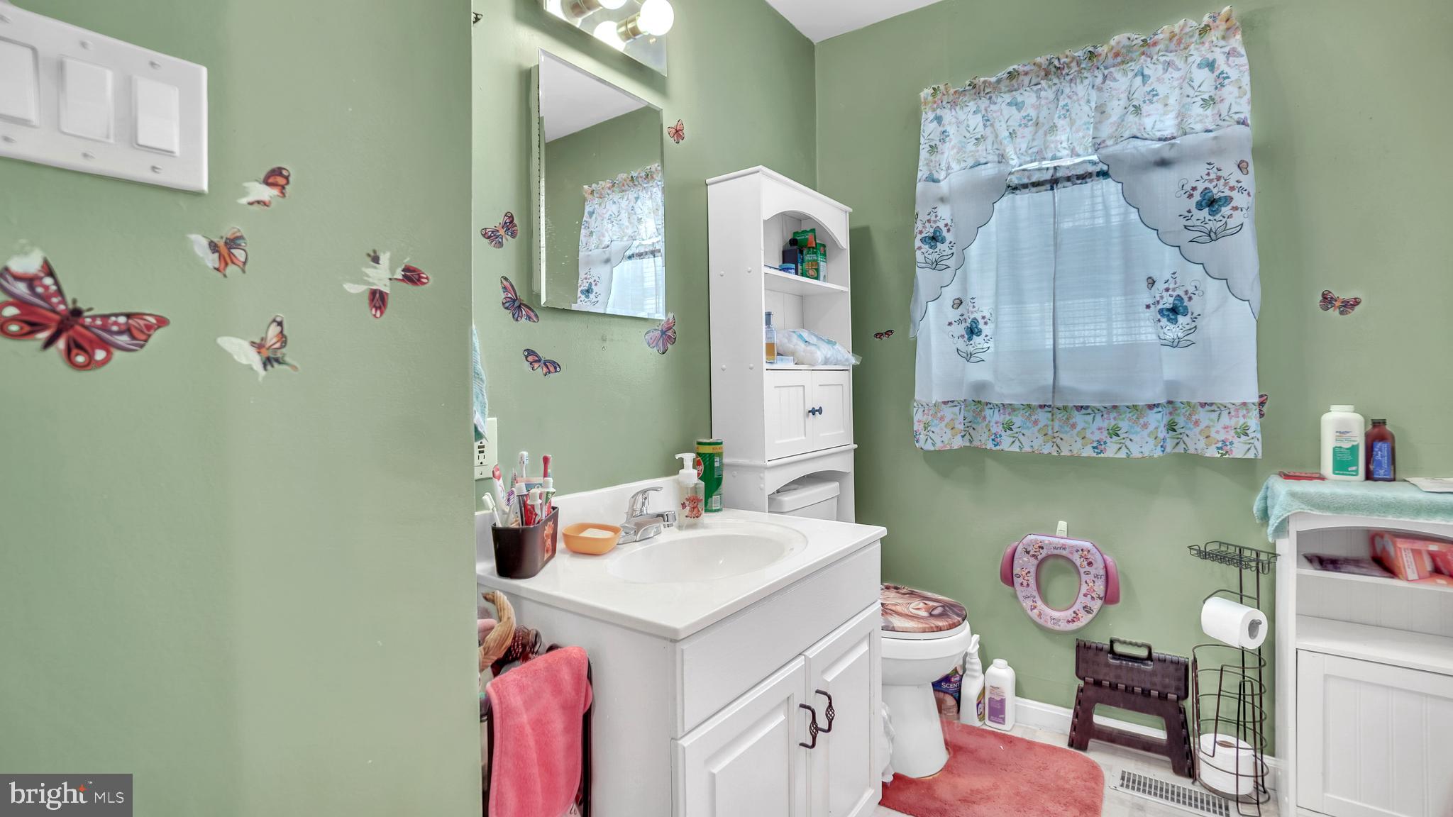 LAUREL - Residential