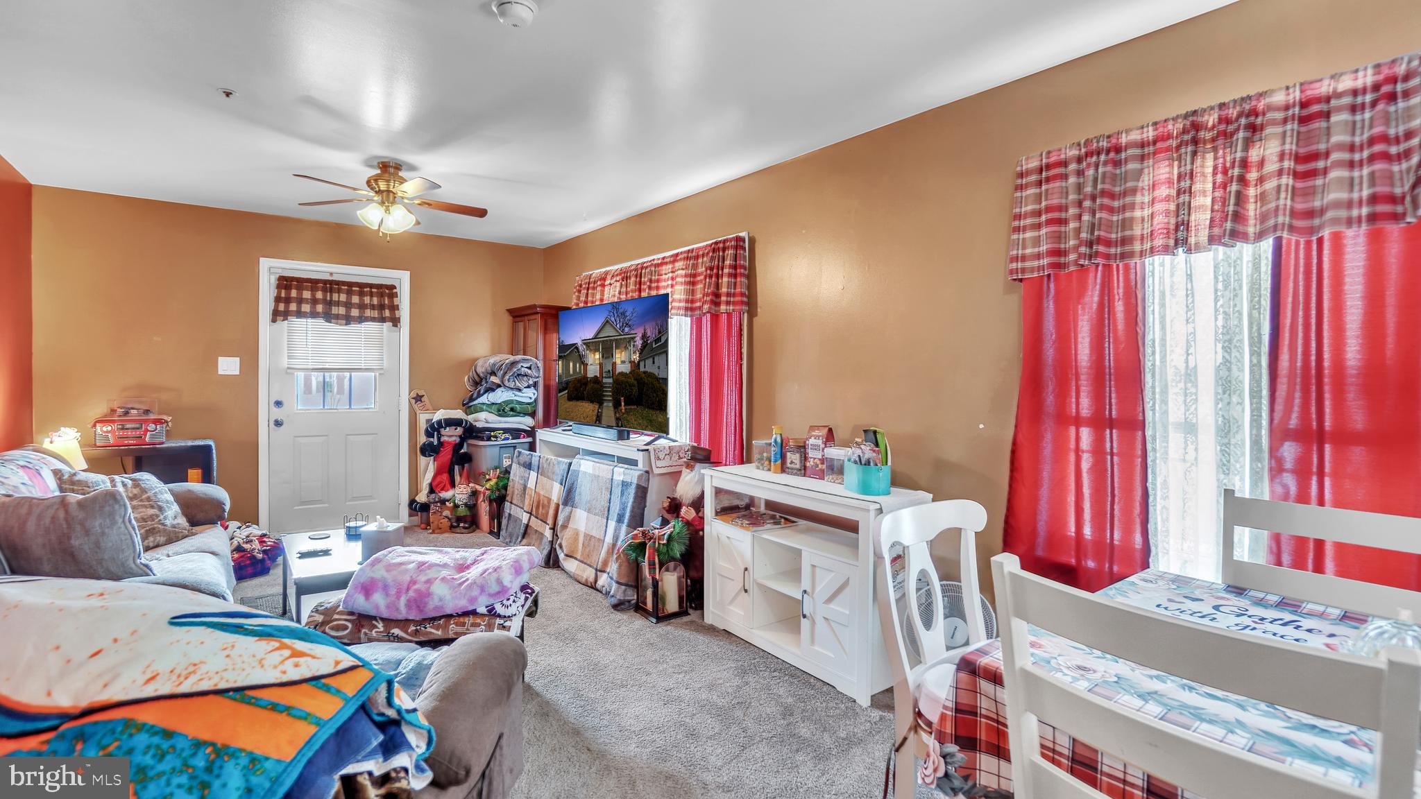 LAUREL - Residential