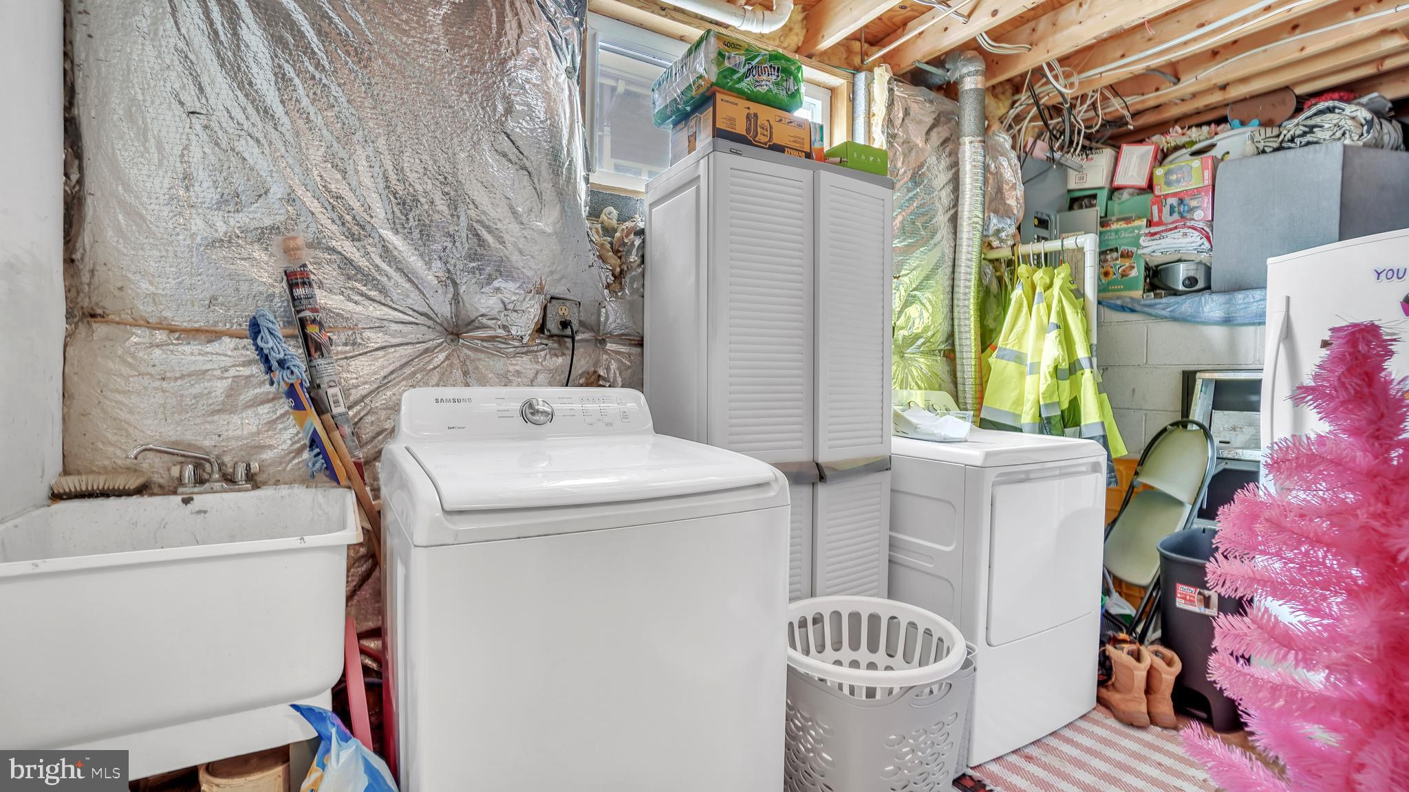 LAUREL - Residential