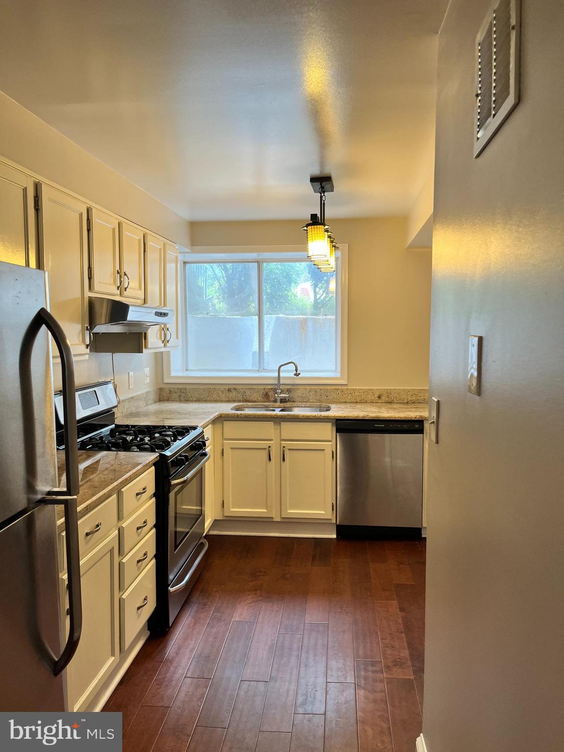 VIRGINIA VILLAGE - Residential Lease