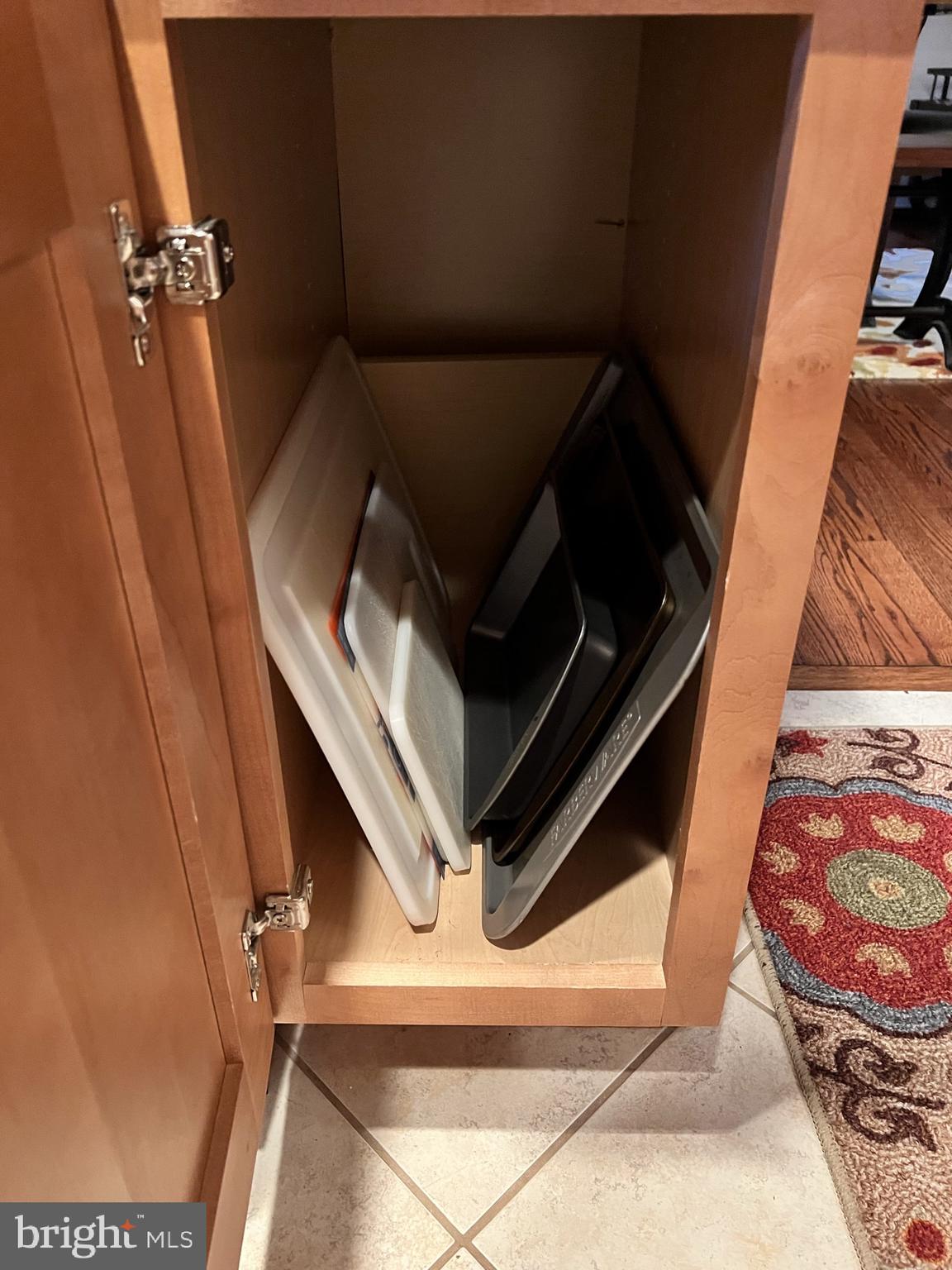 COLONIAL ACRES - Residential Lease