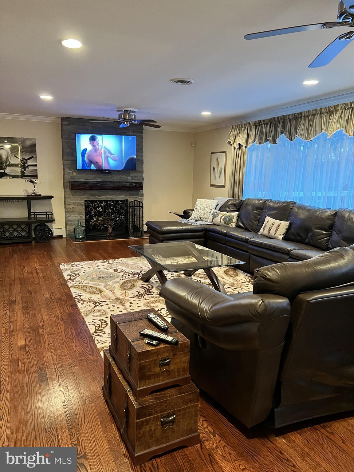 COLONIAL ACRES - Residential Lease