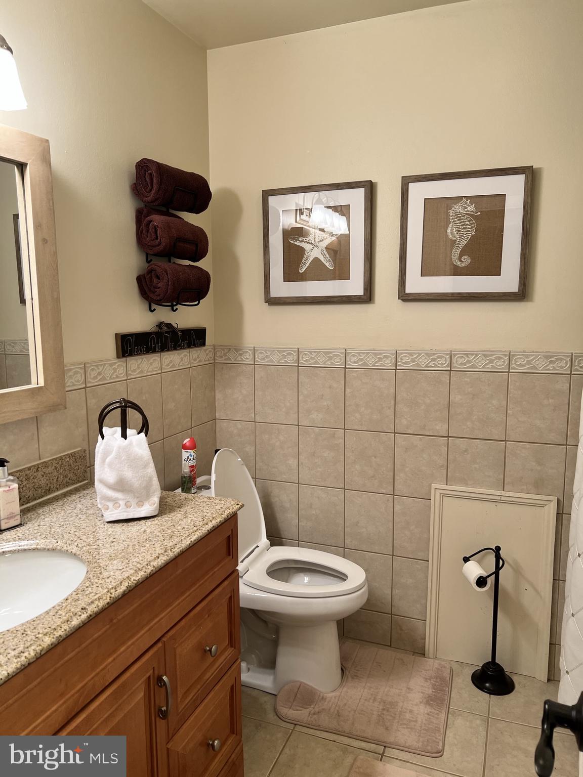 COLONIAL ACRES - Residential Lease