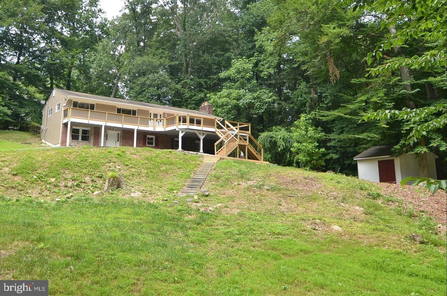 COLONIAL ACRES - Residential Lease