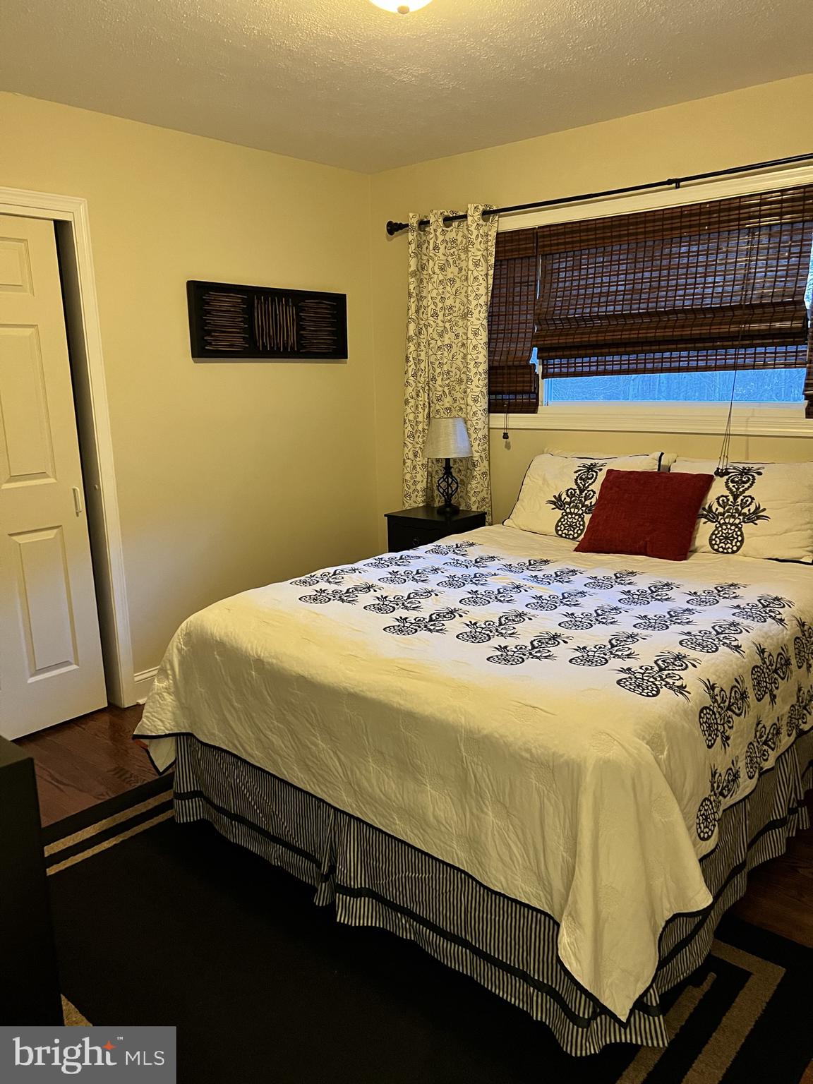 COLONIAL ACRES - Residential Lease