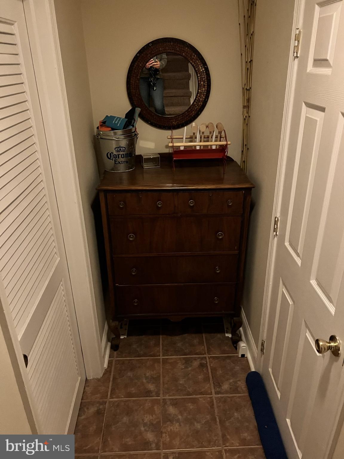 COLONIAL ACRES - Residential Lease