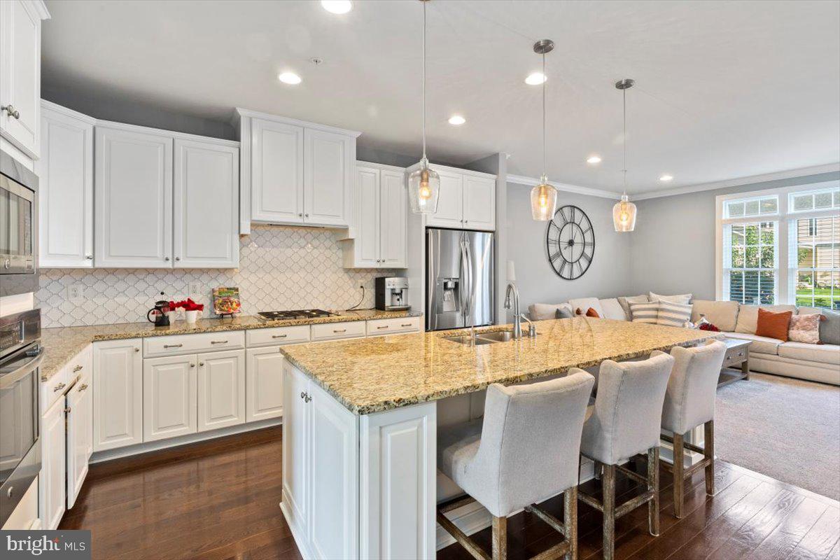 CARRIAGE HILL - Residential