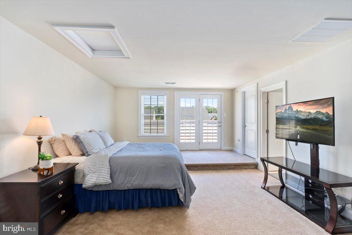 CARRIAGE HILL - Residential