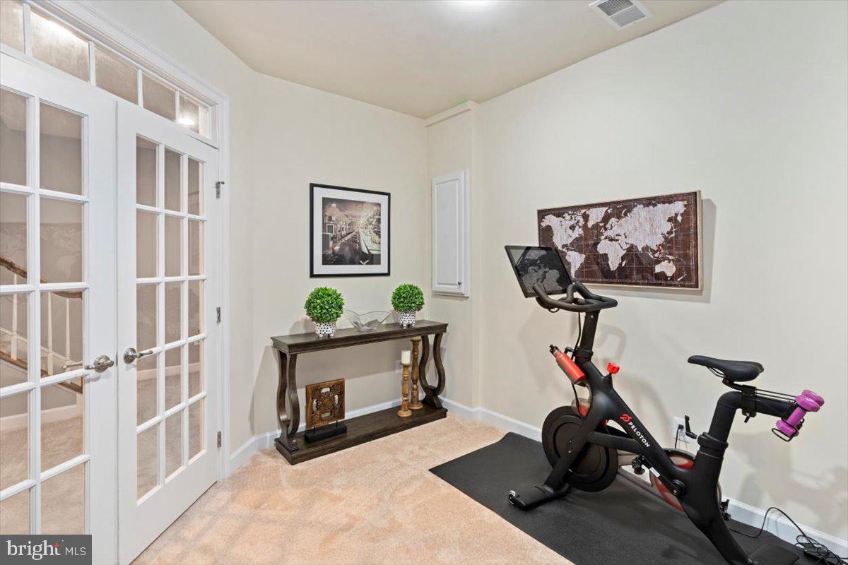 CARRIAGE HILL - Residential