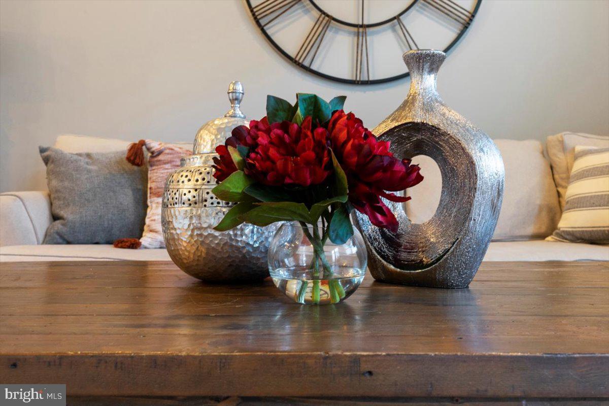 CARRIAGE HILL - Residential