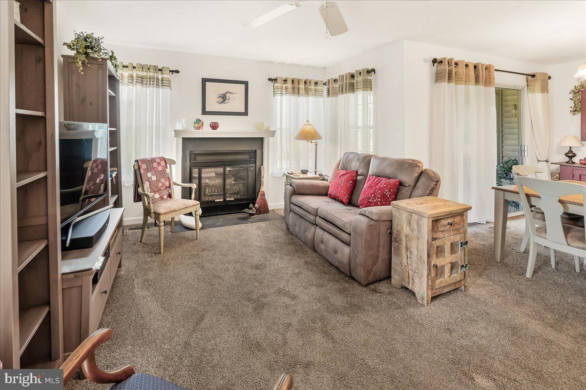 5594 TEAKWOOD COURT