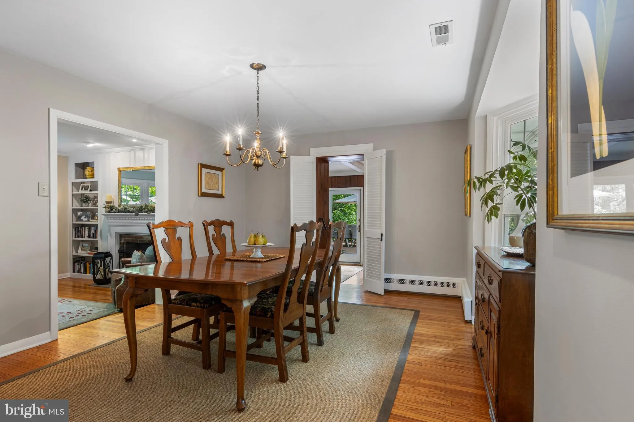 Wayne, Pennsylvania 19087, United States, 4 Bedrooms Bedrooms, ,3 BathroomsBathrooms,Residential,Contingent,143202