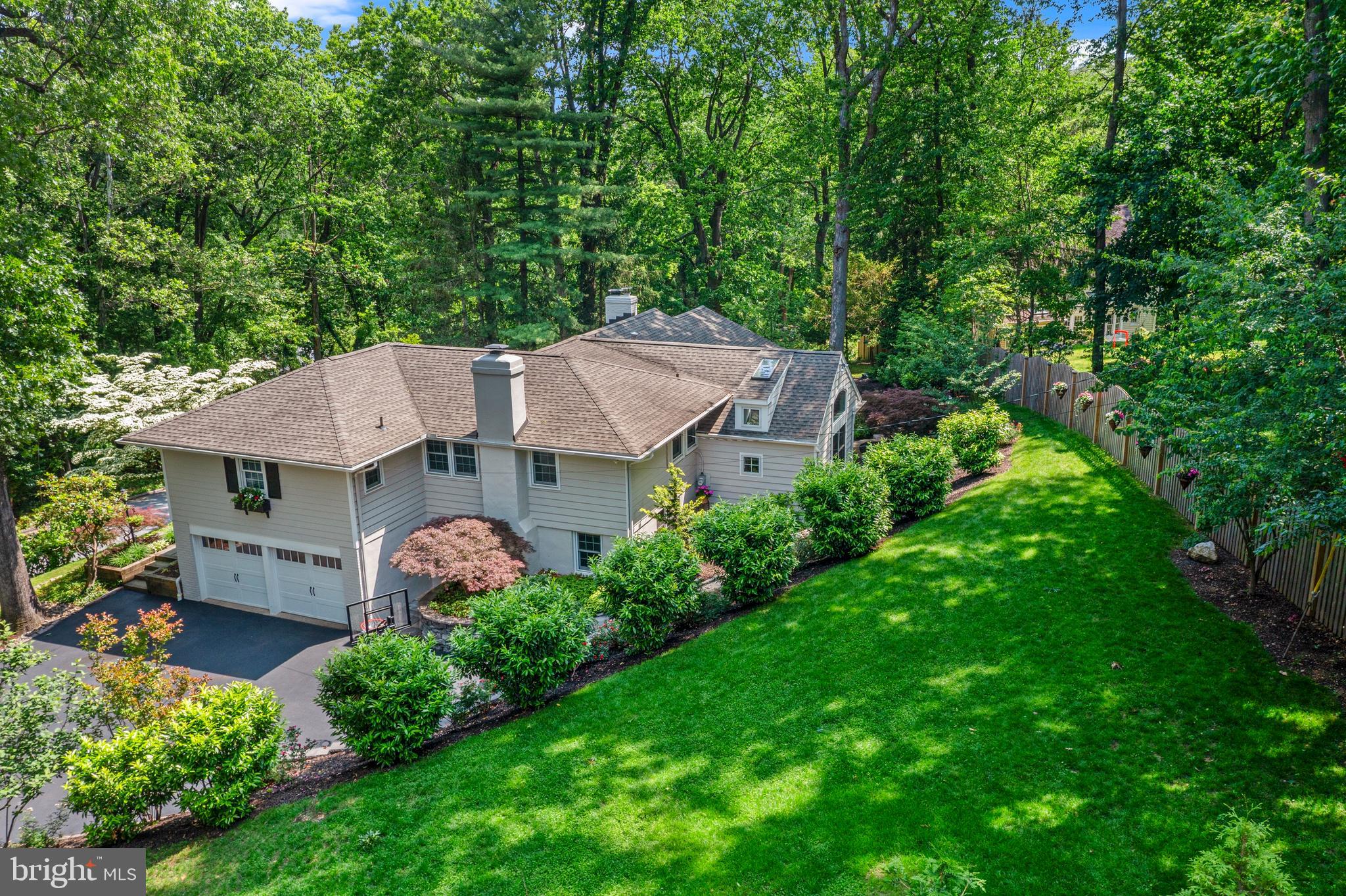 420 SAUNDERS DRIVE