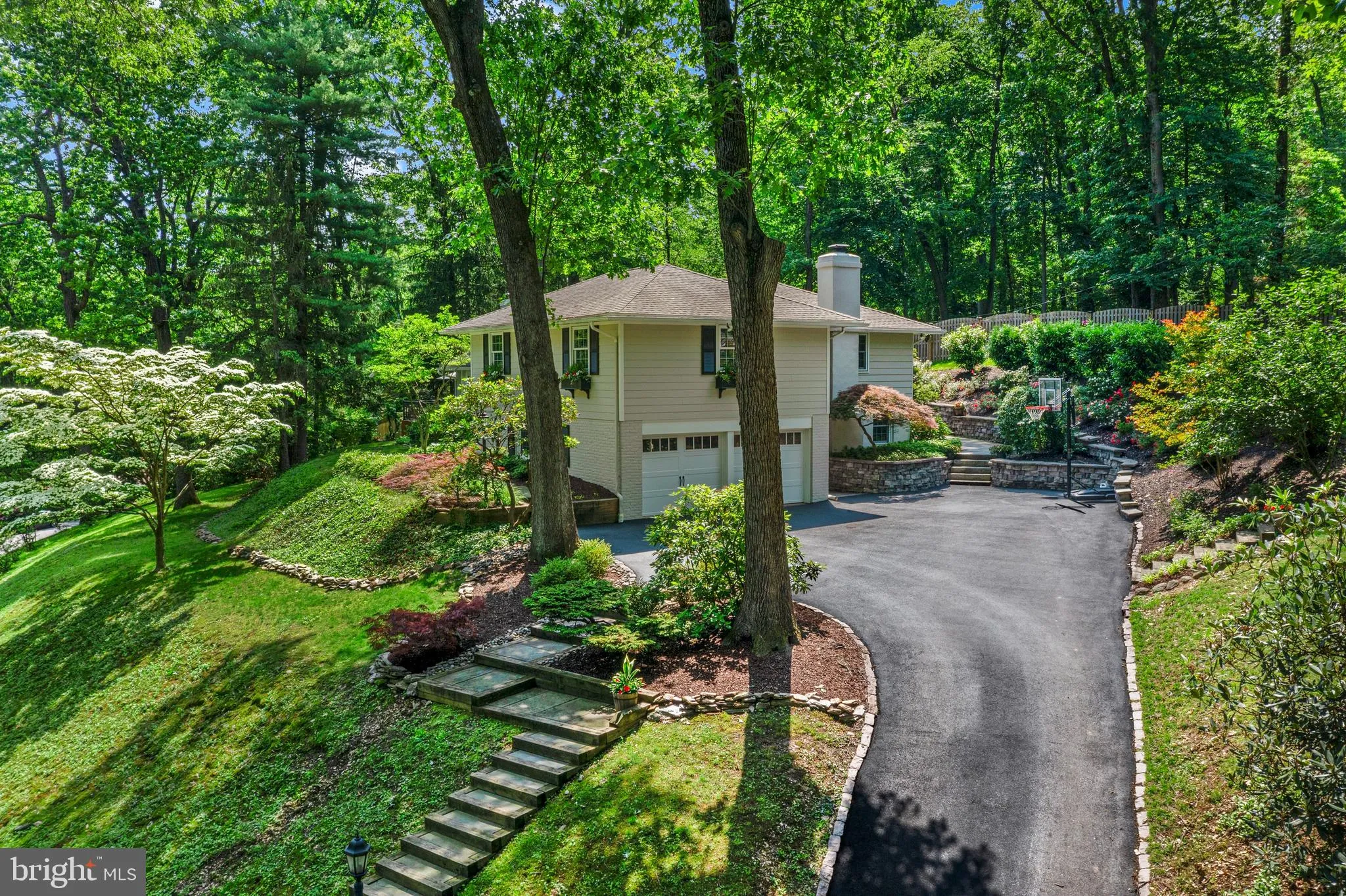 Wayne, Pennsylvania 19087, United States, 4 Bedrooms Bedrooms, ,3 BathroomsBathrooms,Residential,Contingent,143202