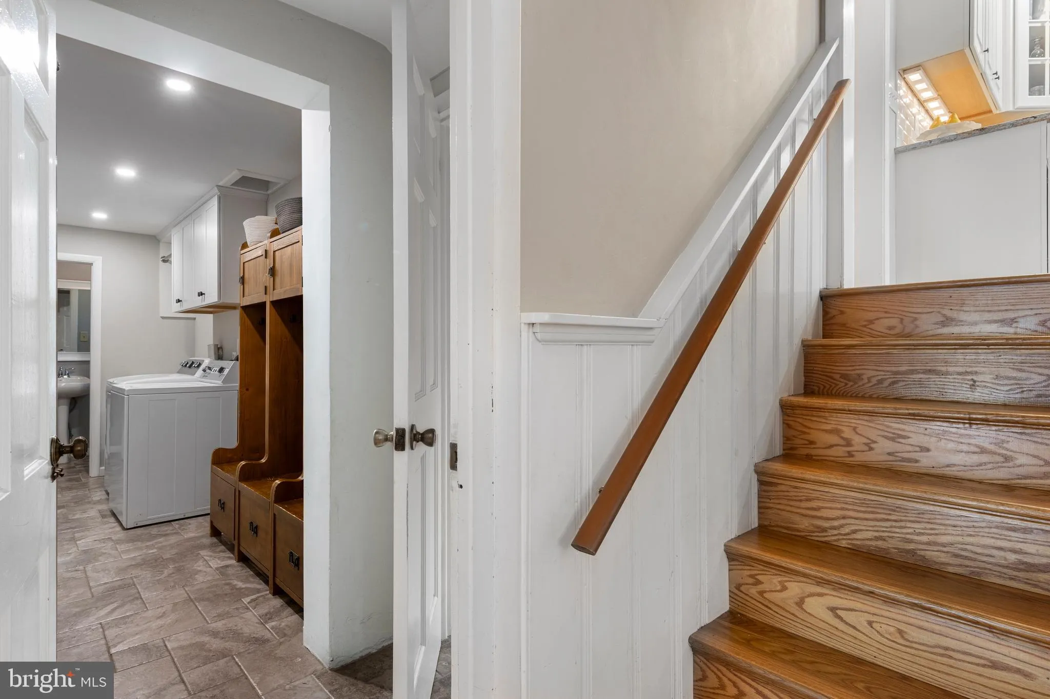 Wayne, Pennsylvania 19087, United States, 4 Bedrooms Bedrooms, ,3 BathroomsBathrooms,Residential,Contingent,143202