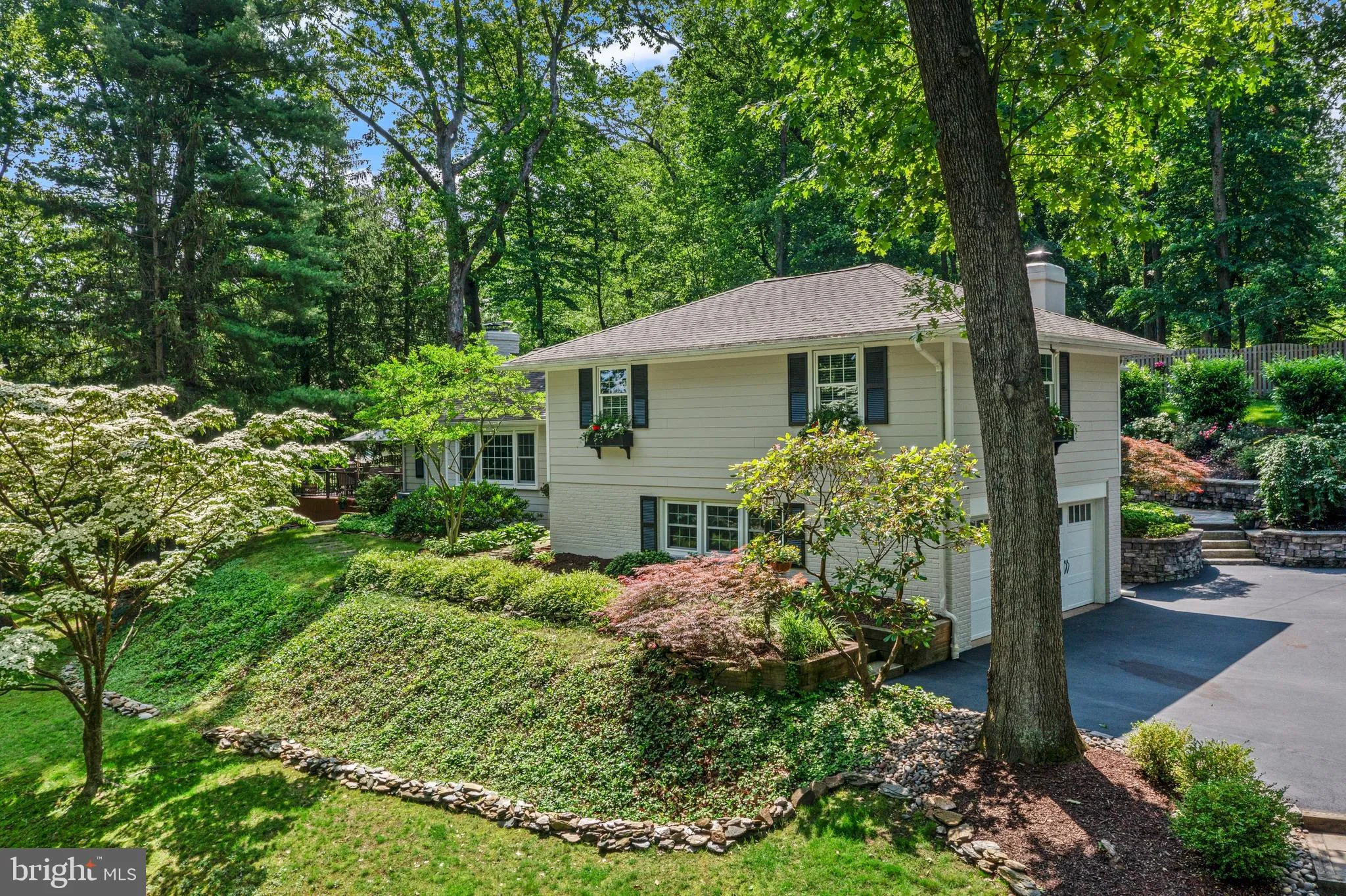 Wayne, Pennsylvania 19087, United States, 4 Bedrooms Bedrooms, ,3 BathroomsBathrooms,Residential,Contingent,143202