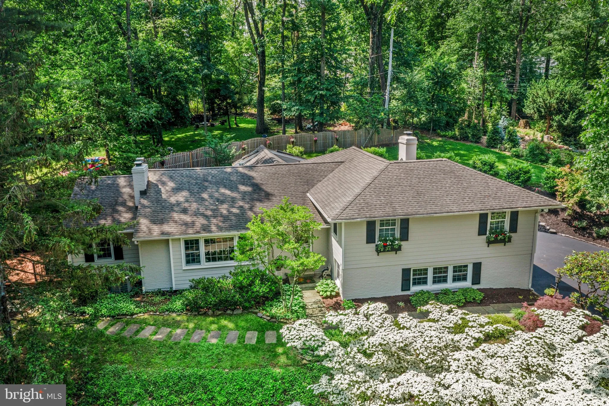 Wayne, Pennsylvania 19087, United States, 4 Bedrooms Bedrooms, ,3 BathroomsBathrooms,Residential,Contingent,143202