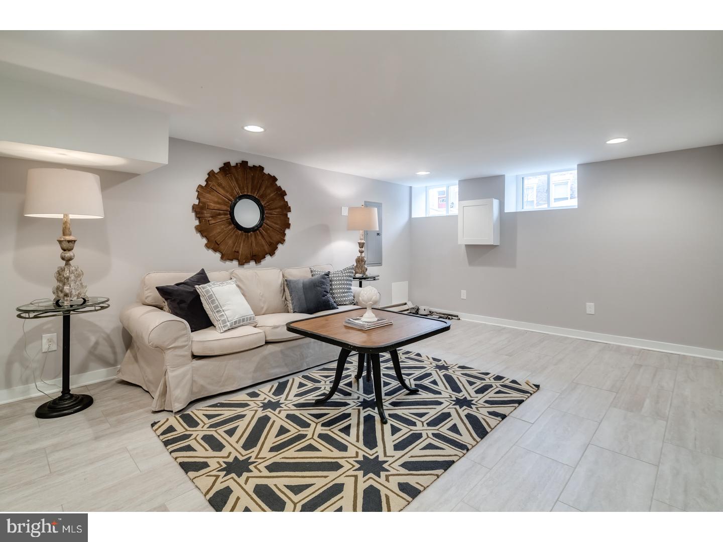 POINT BREEZE - Residential