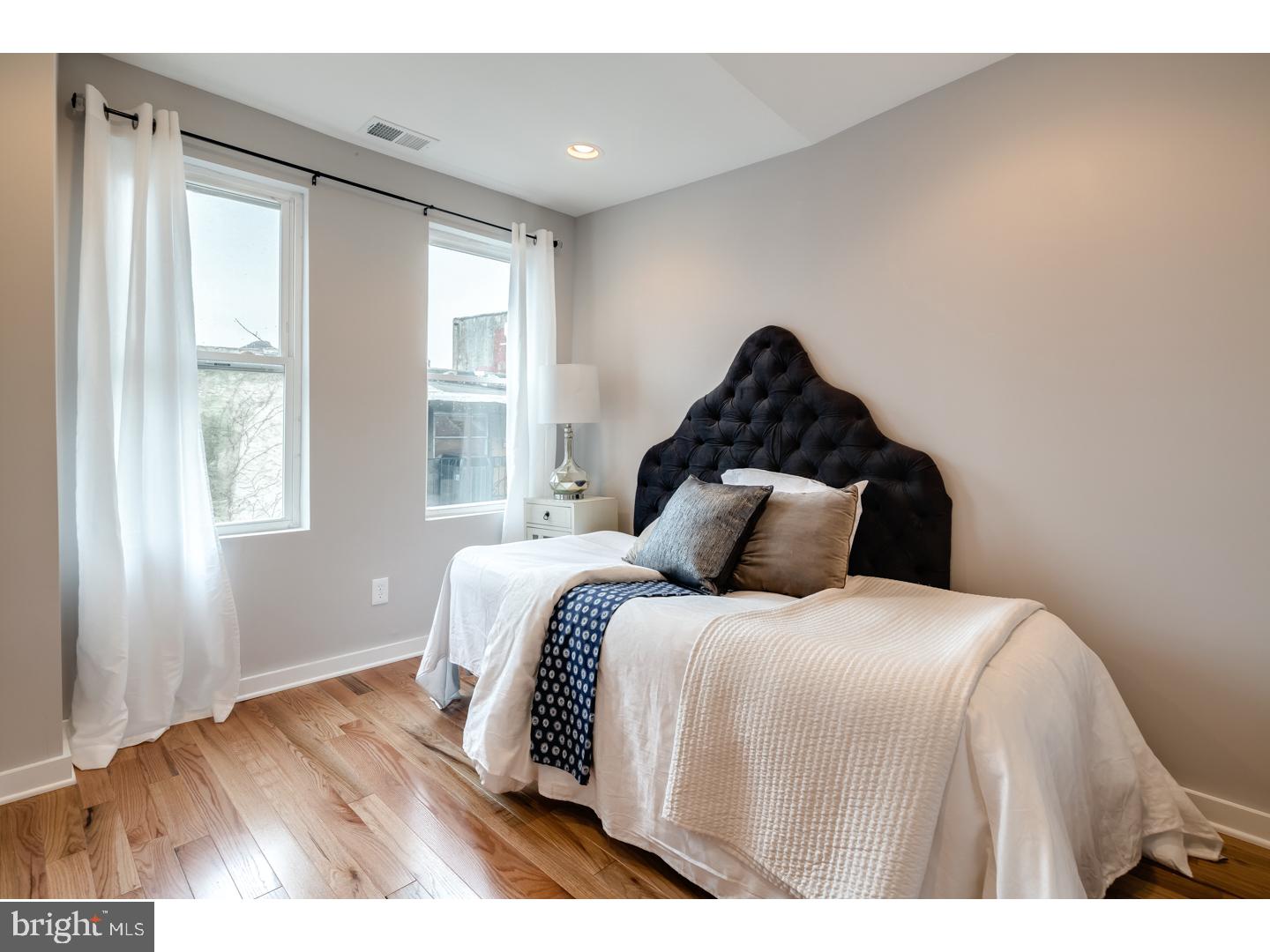 POINT BREEZE - Residential