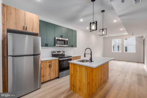 Condo For Rent - 1224 W Silver Street #2<br/> Philadelphia County, PHILADELPHIA, PA 19133