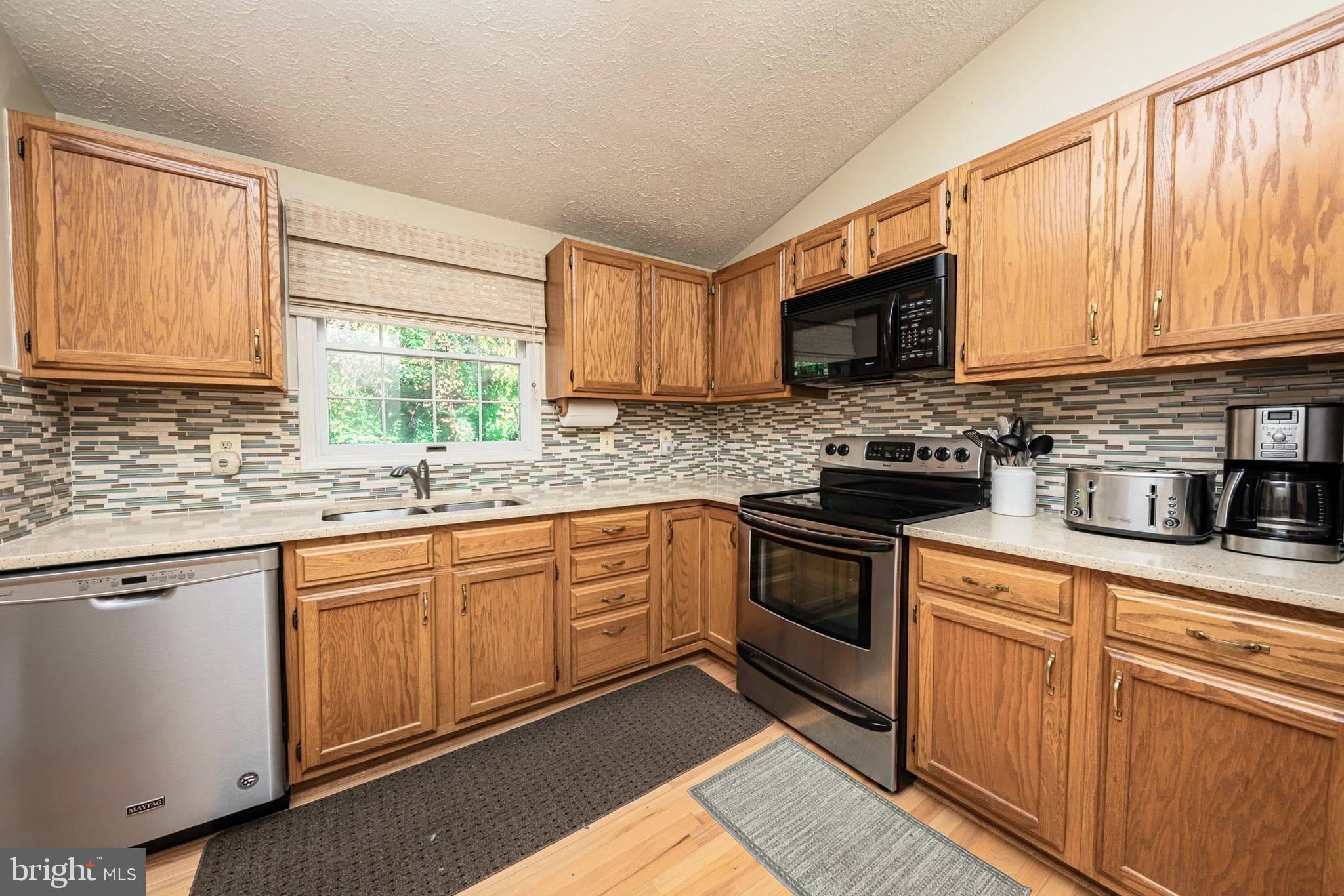 SPRING GROVE FARM - Residential Lease