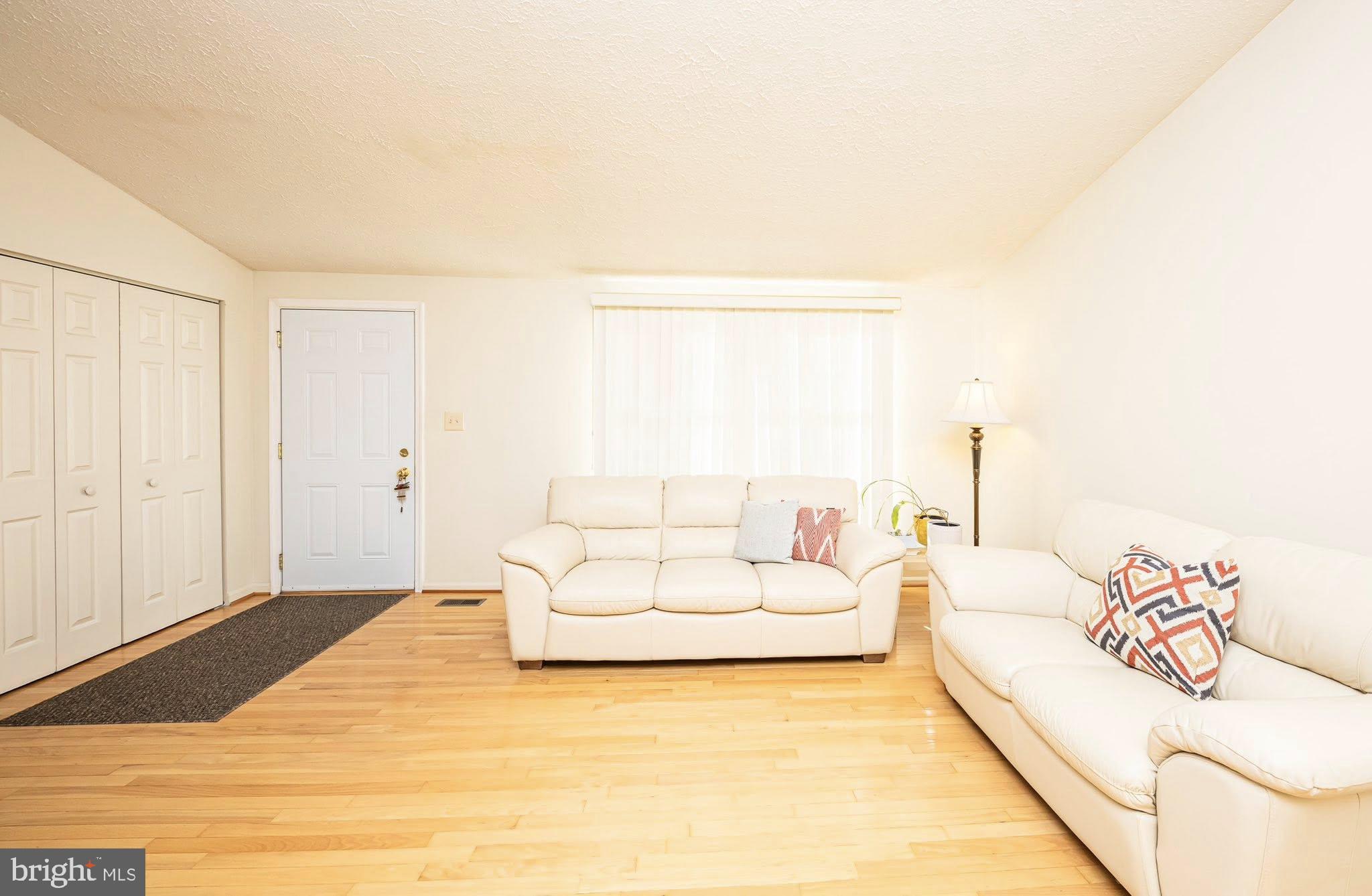 SPRING GROVE FARM - Residential Lease