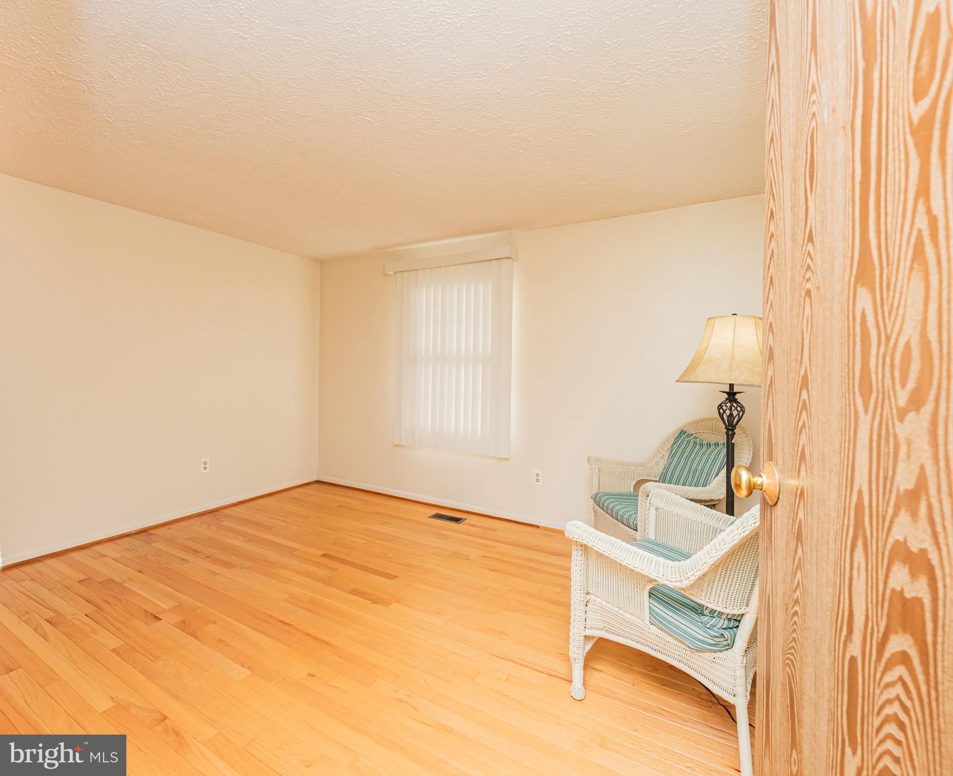 SPRING GROVE FARM - Residential Lease