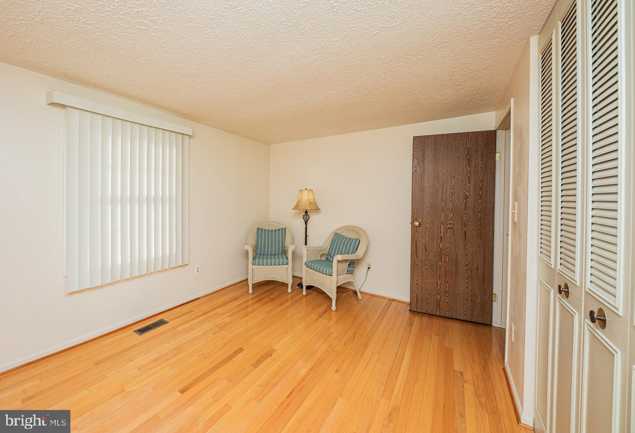 SPRING GROVE FARM - Residential Lease