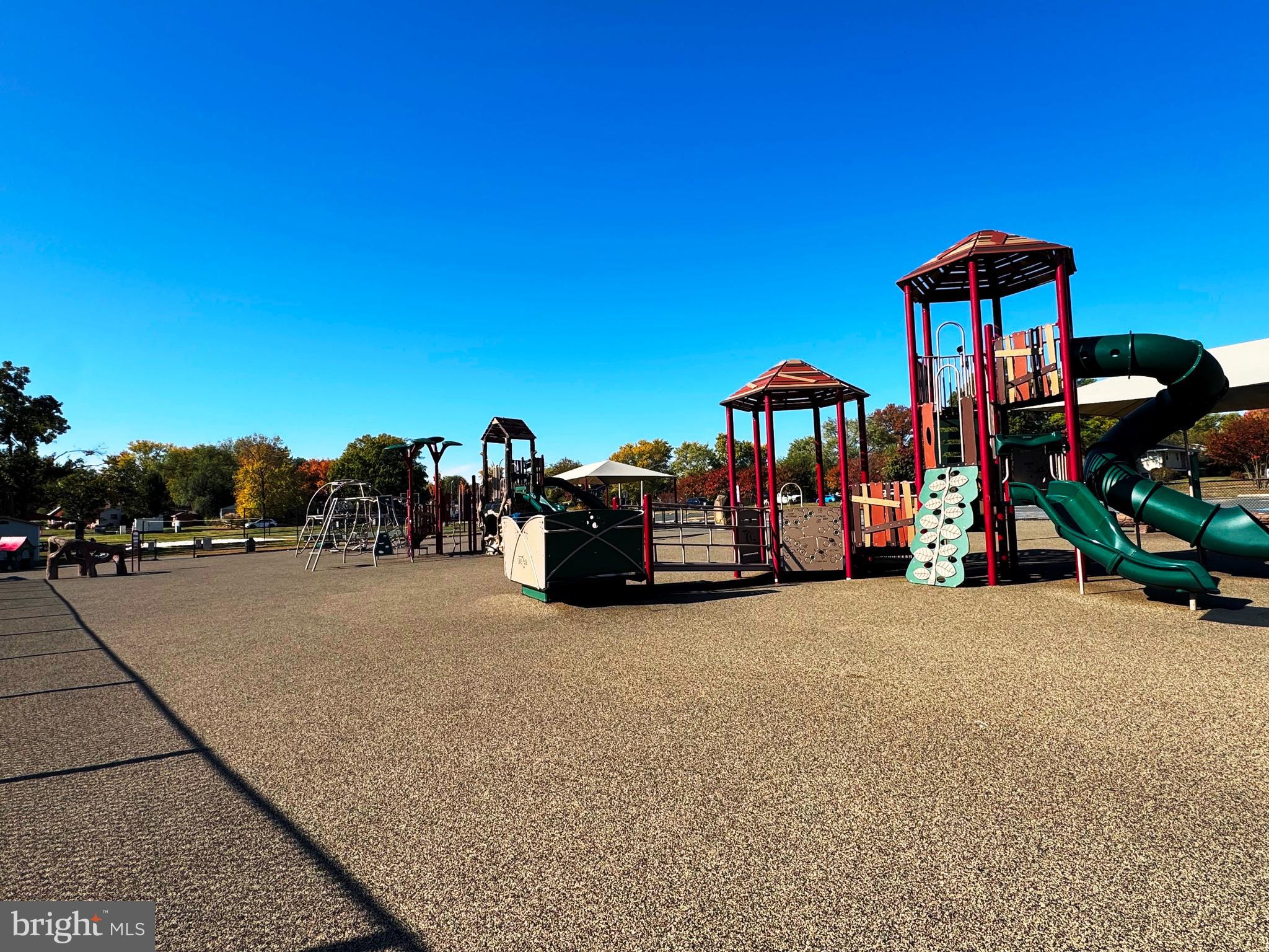 SPRING GROVE FARM - Residential Lease