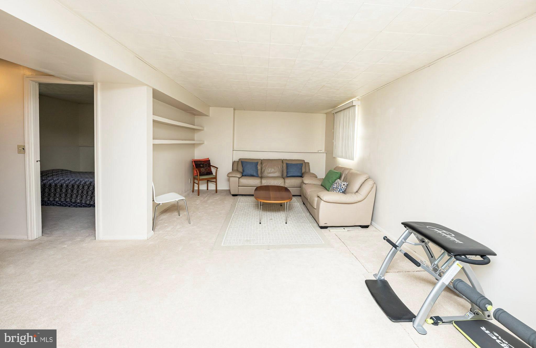 SPRING GROVE FARM - Residential Lease