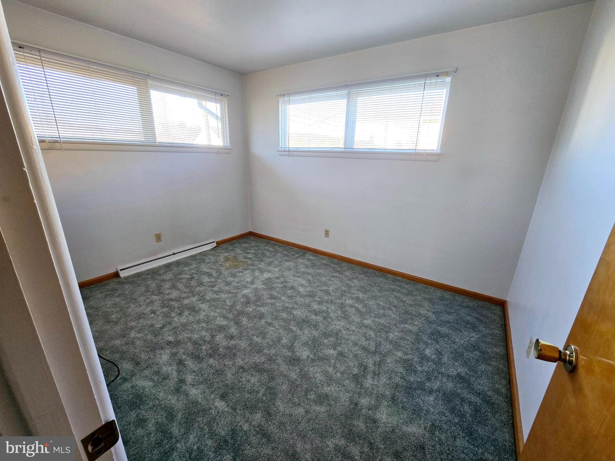 CRESAPTOWN - Residential