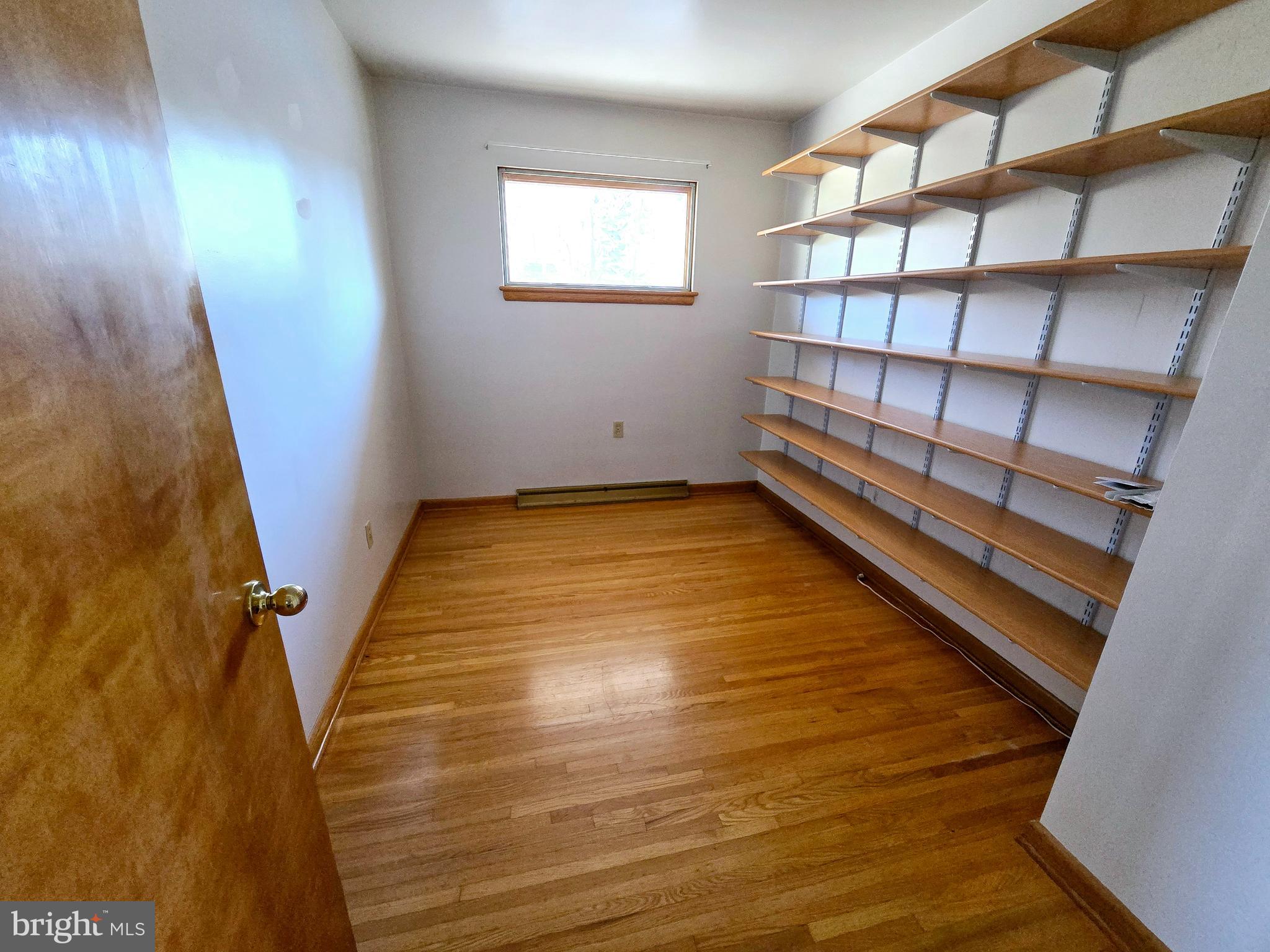 CRESAPTOWN - Residential