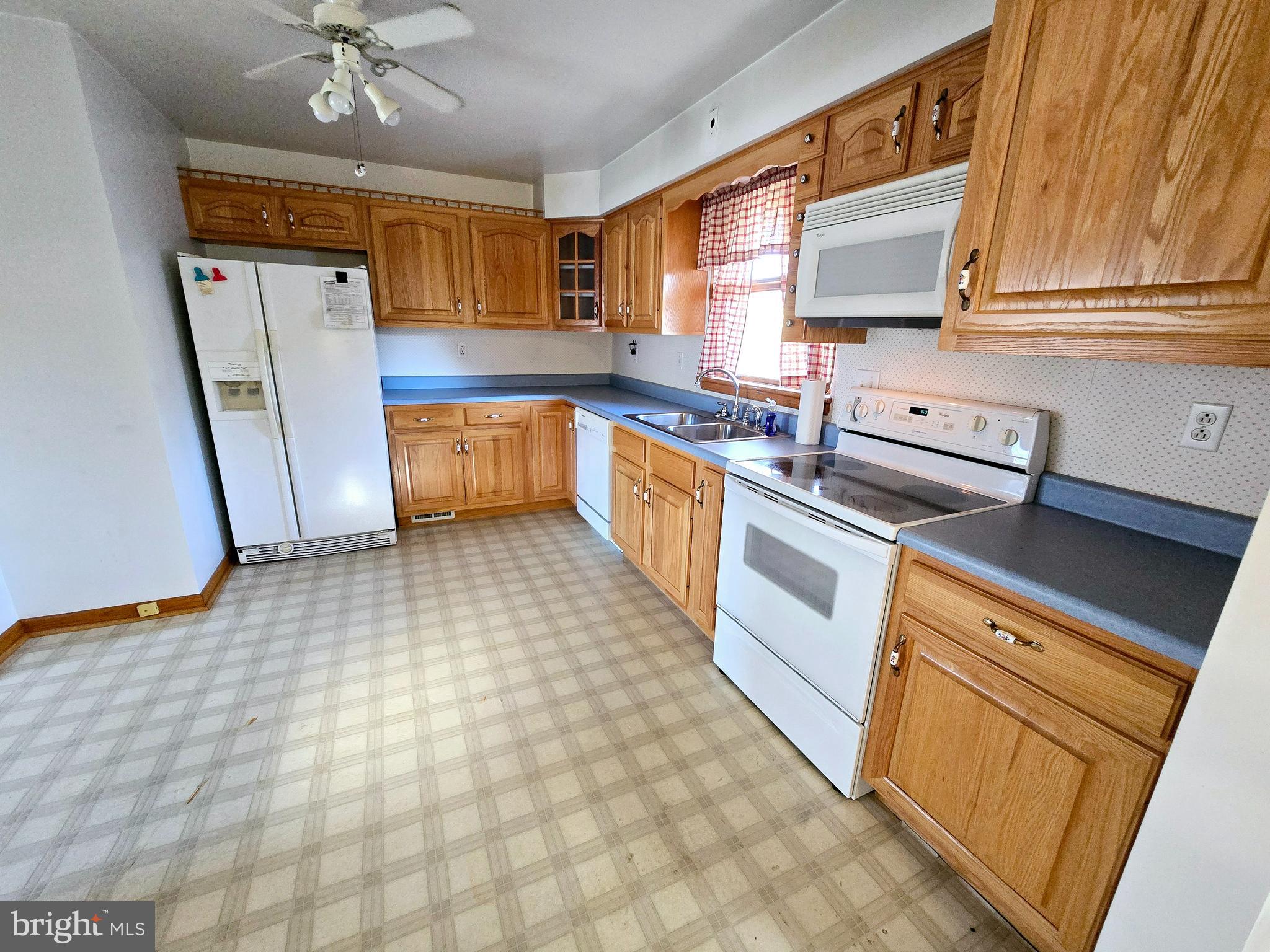 CRESAPTOWN - Residential