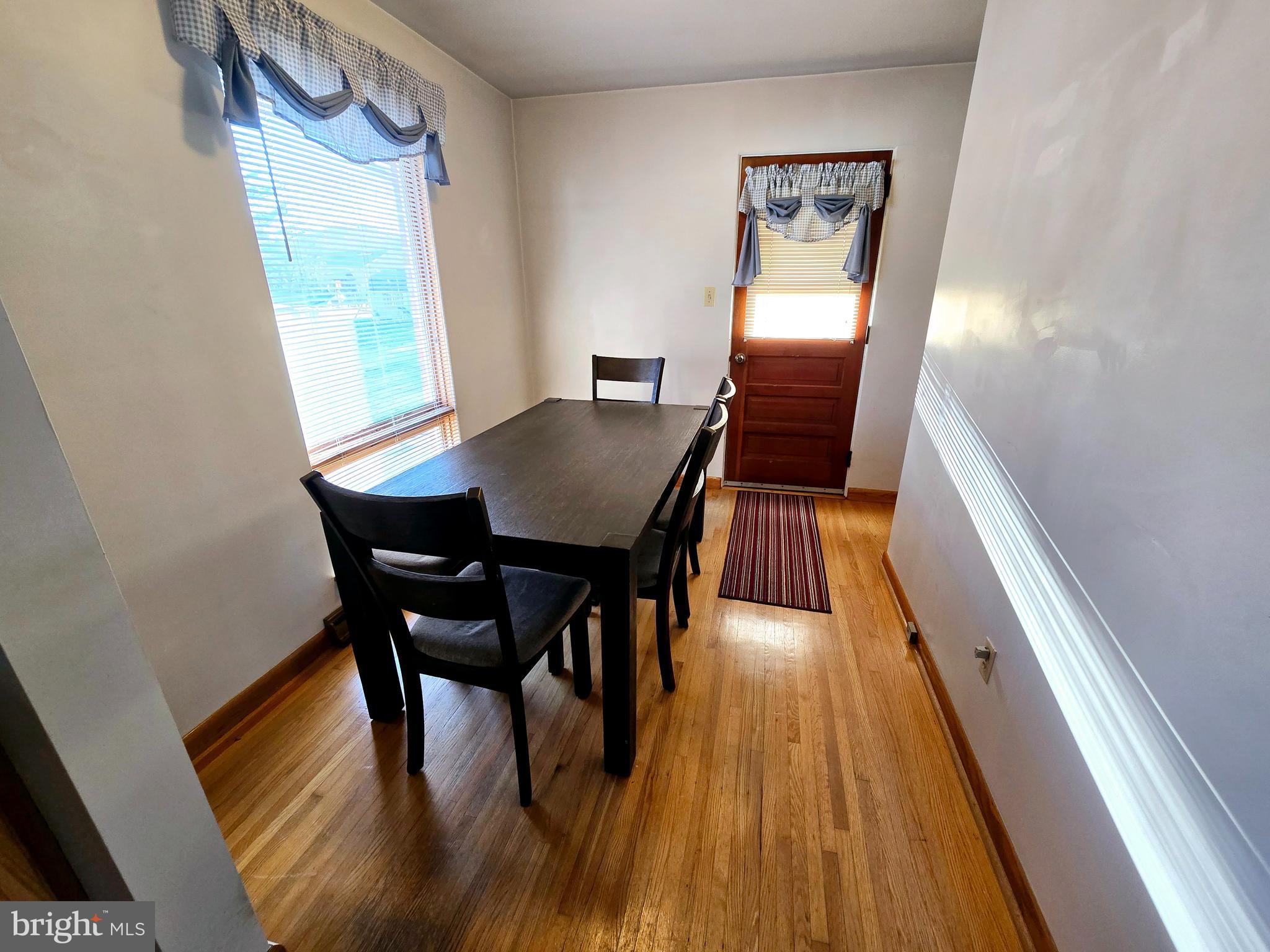 CRESAPTOWN - Residential