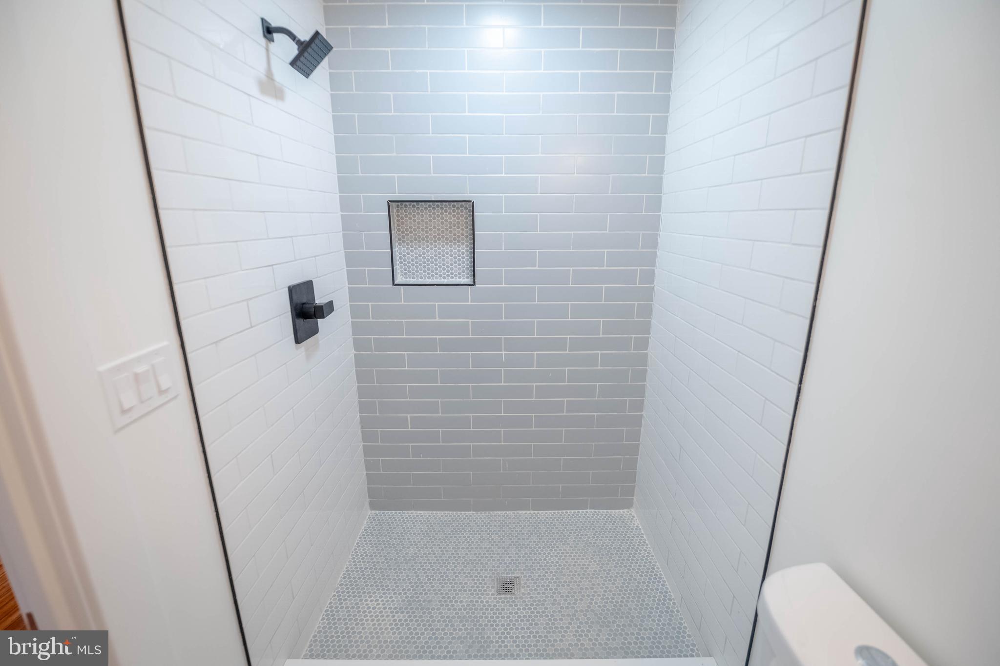 MEDFIELD - Residential