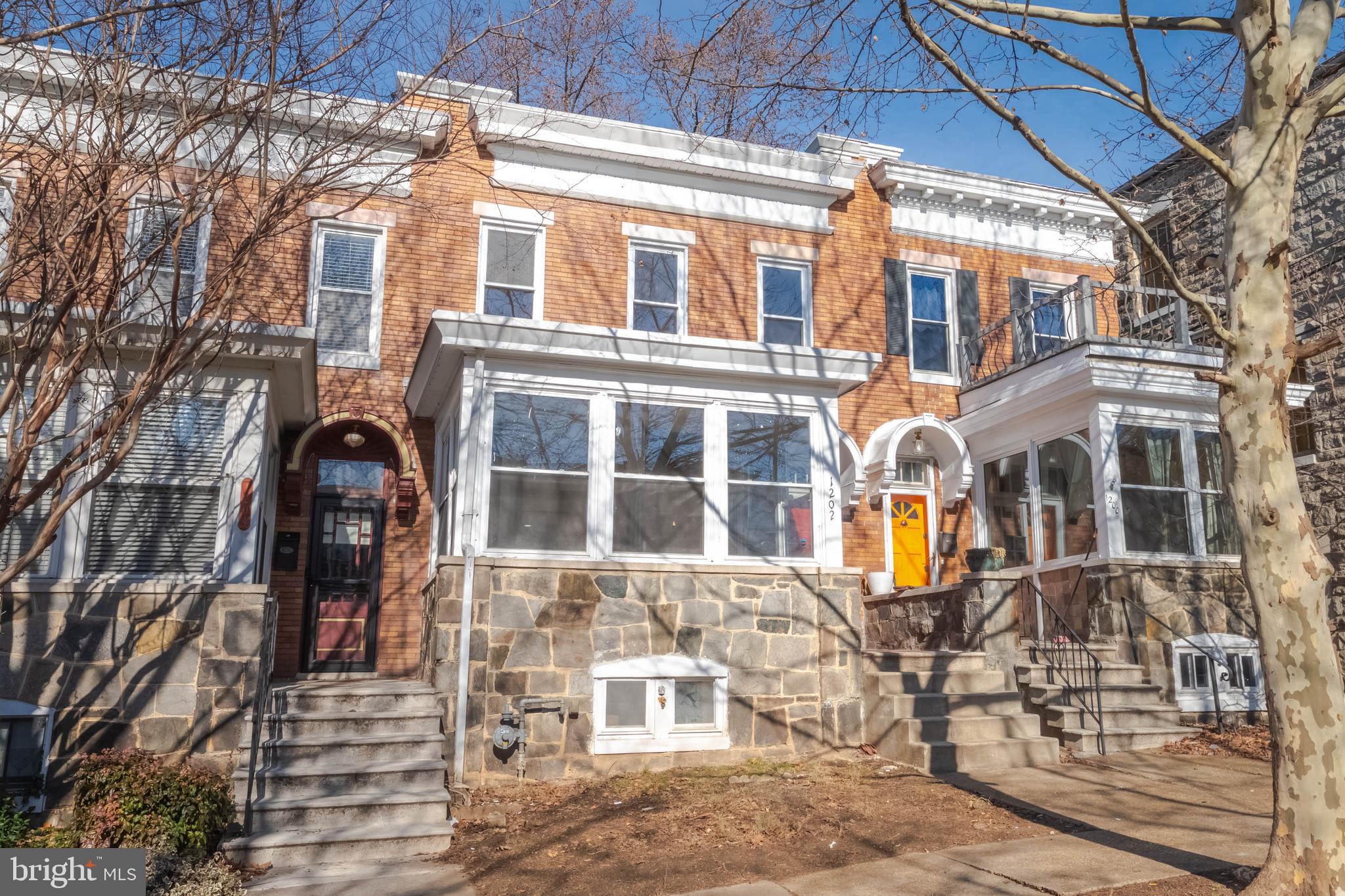 MEDFIELD - Residential