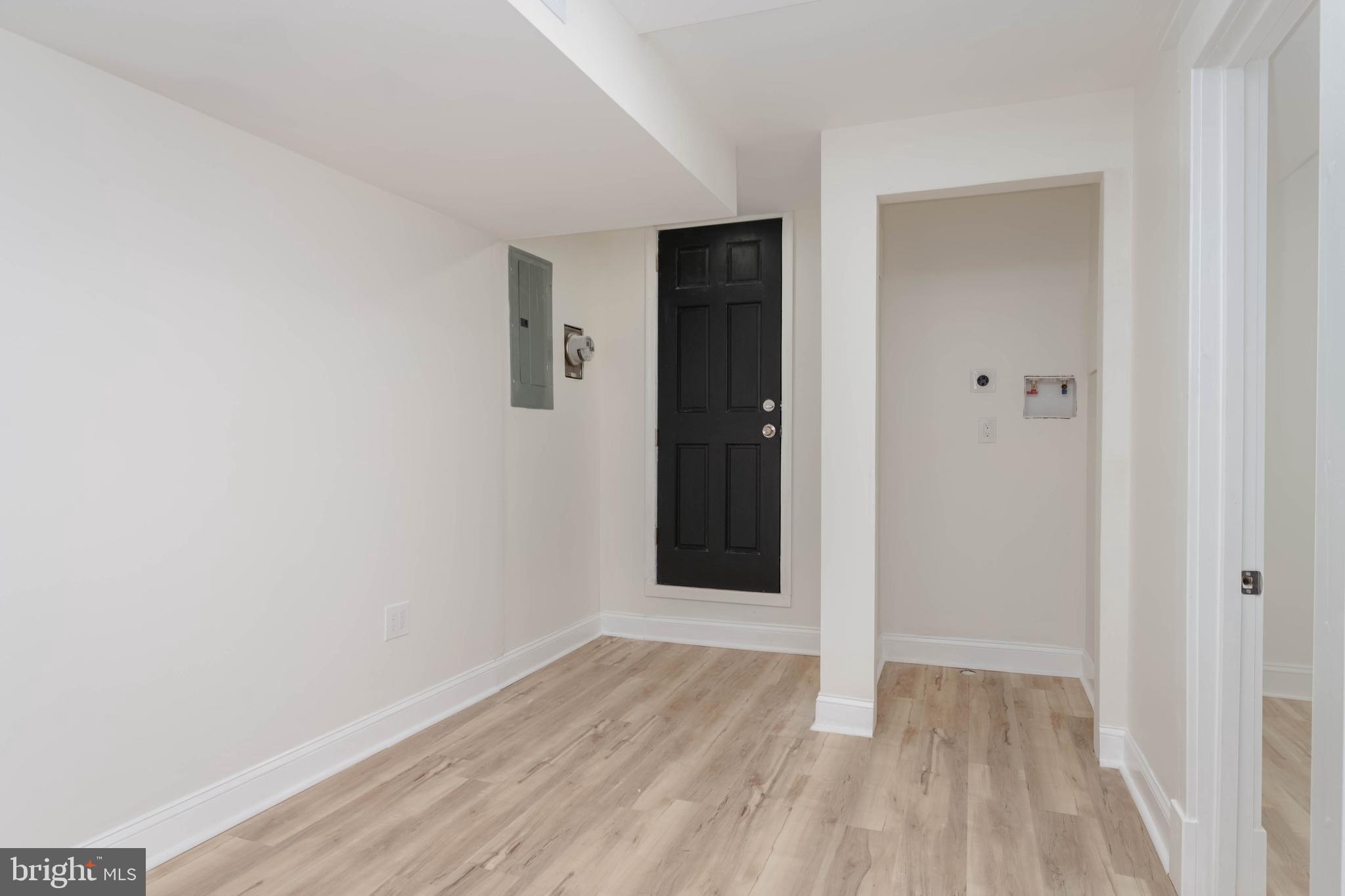 MEDFIELD - Residential