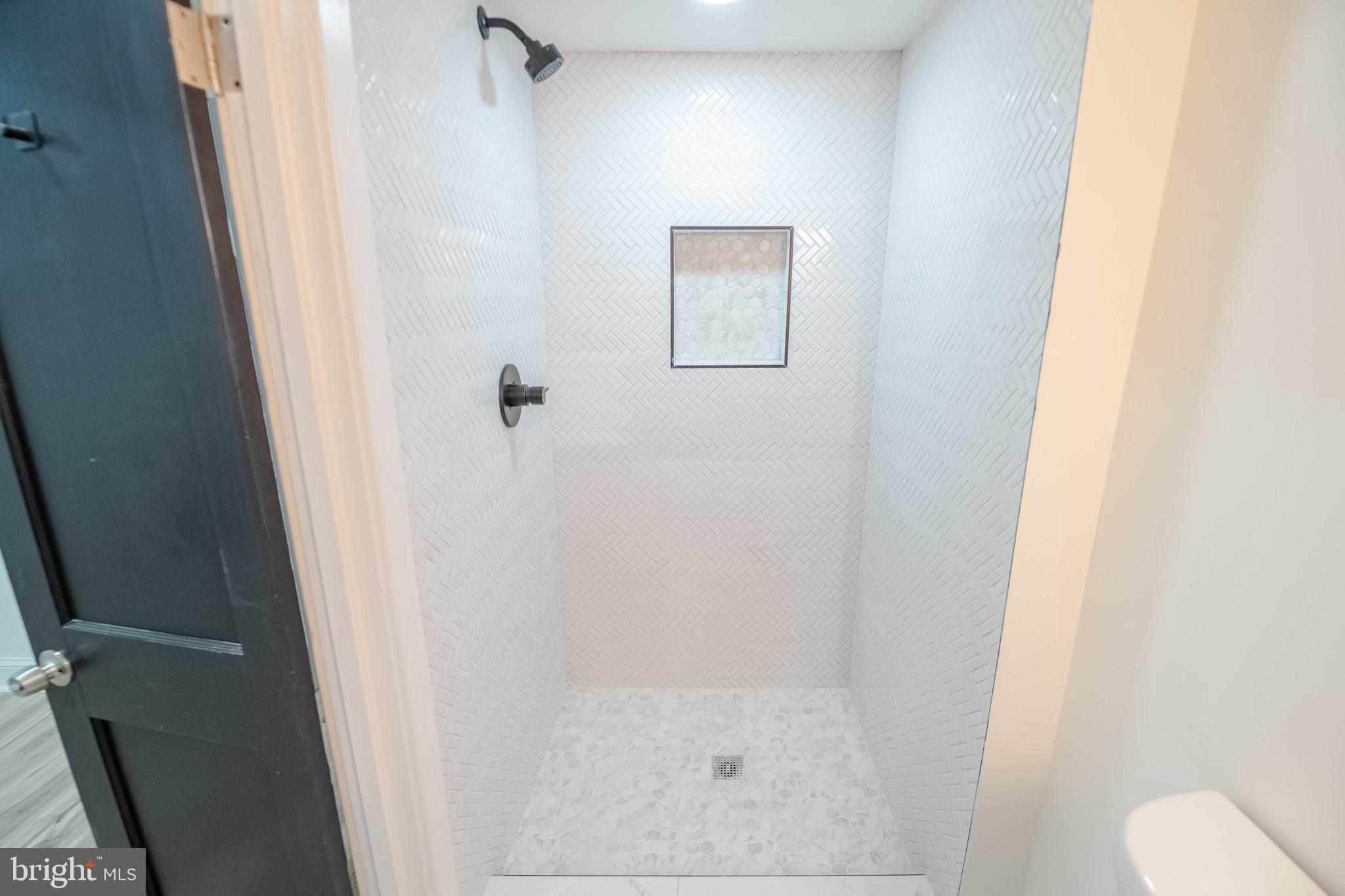 MEDFIELD - Residential