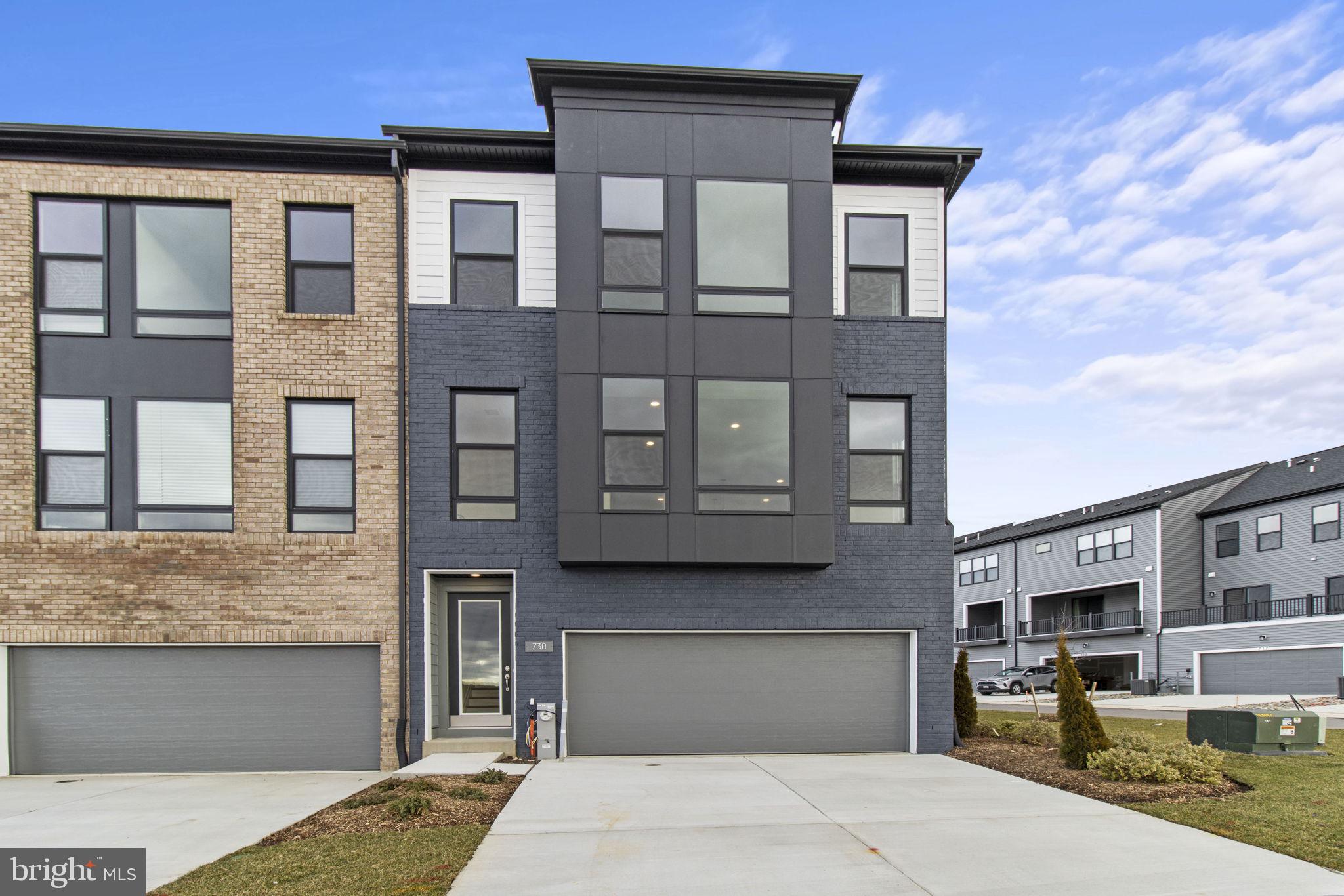 SOUTHLAKE - Residential