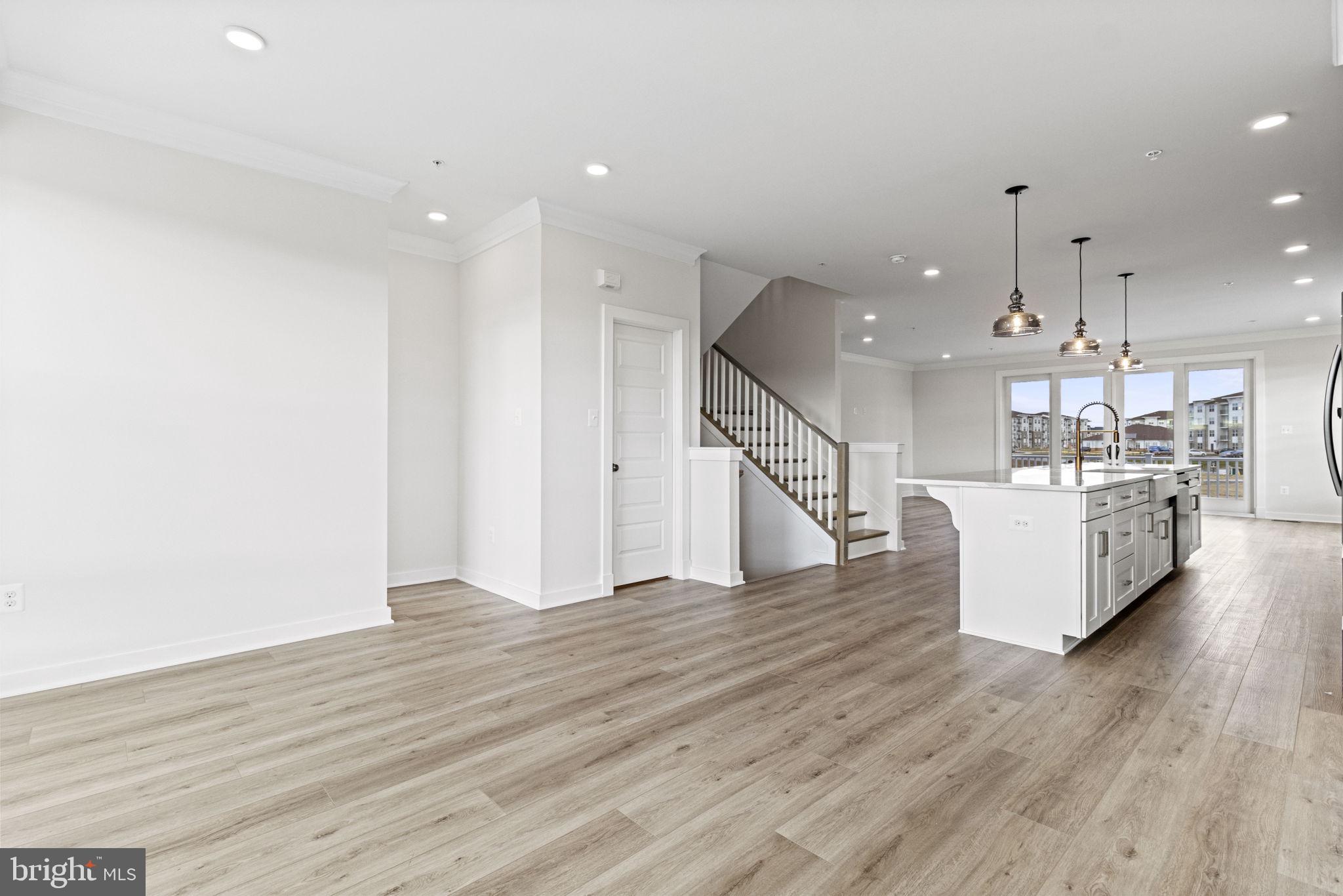 SOUTHLAKE - Residential