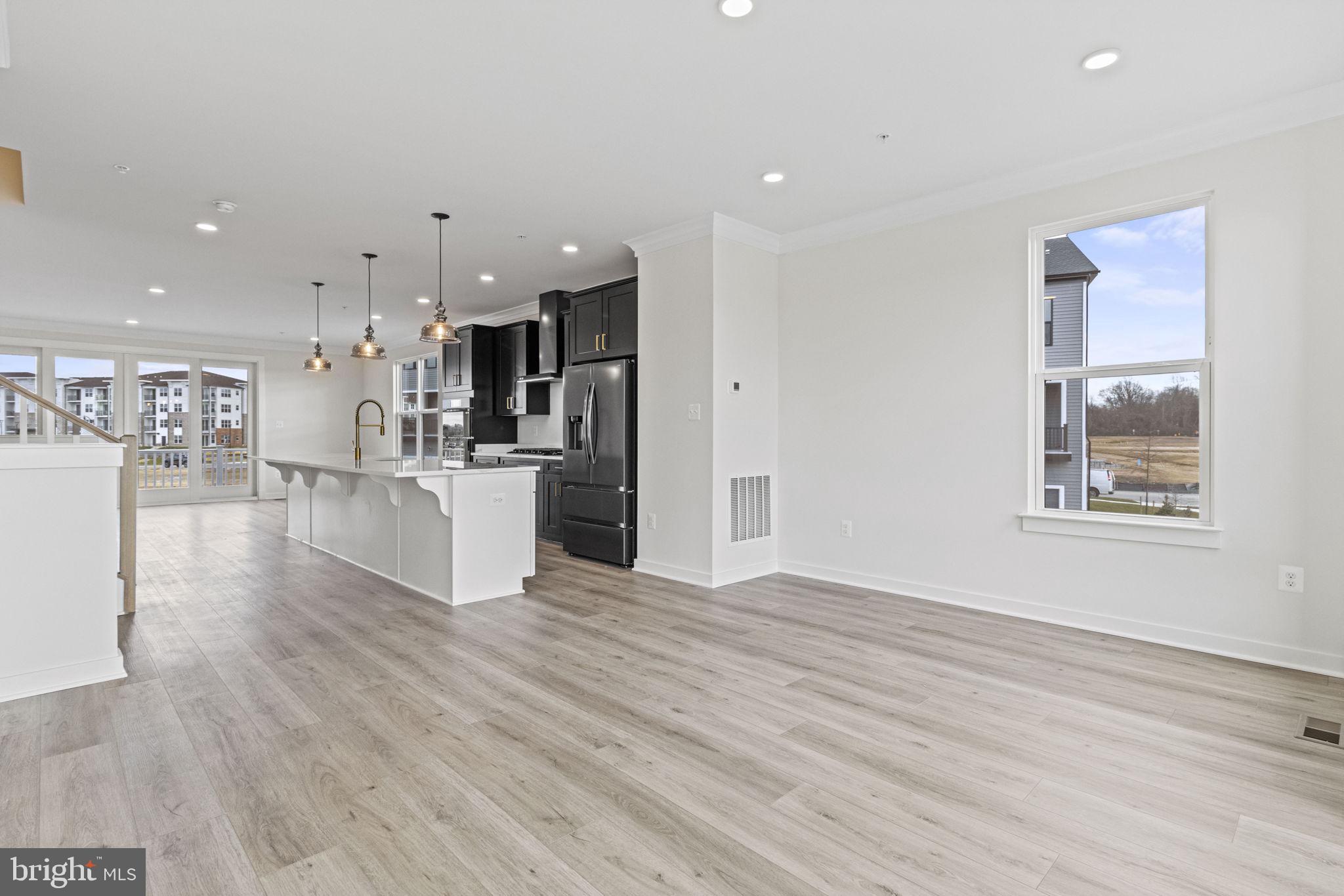 SOUTHLAKE - Residential