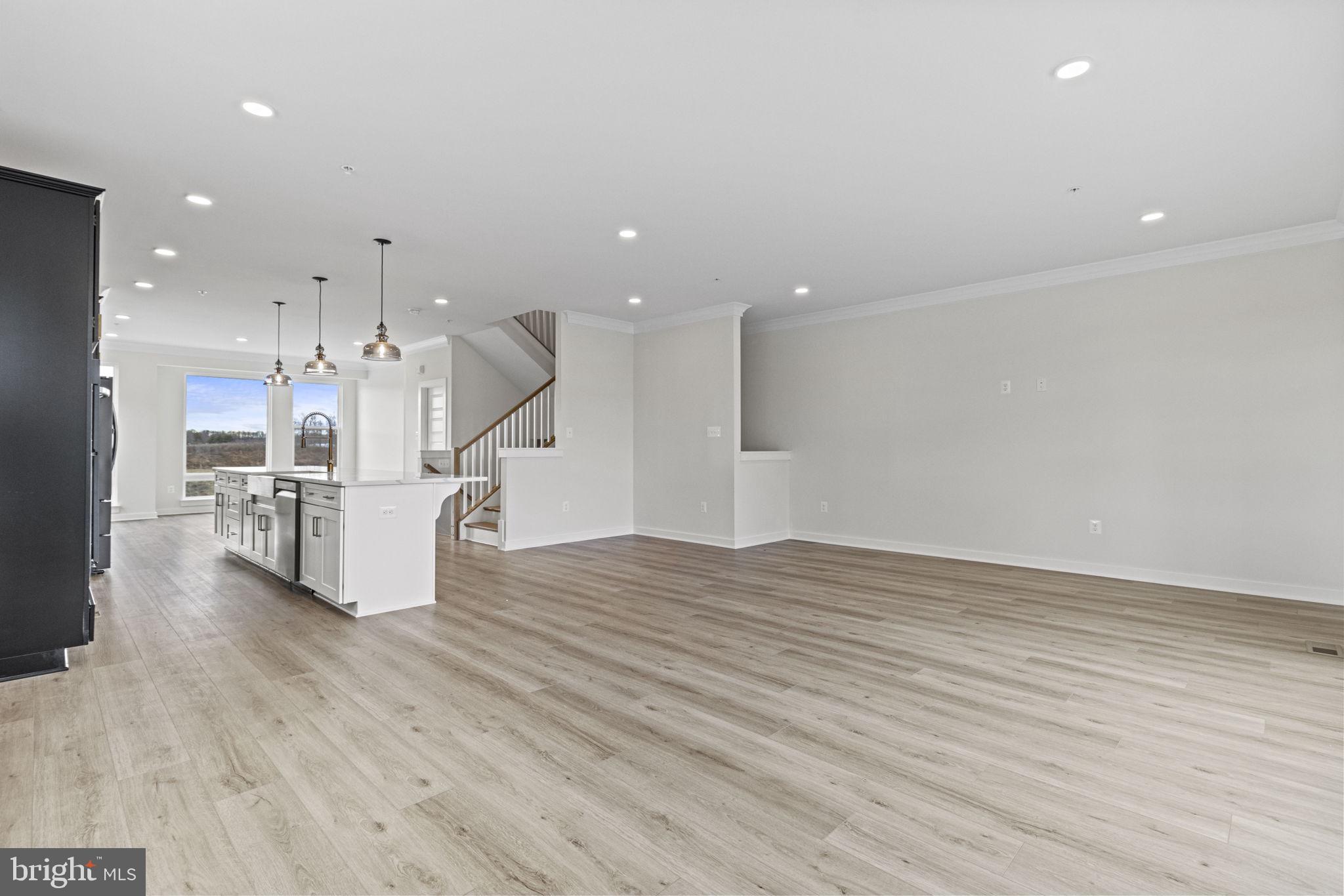 SOUTHLAKE - Residential