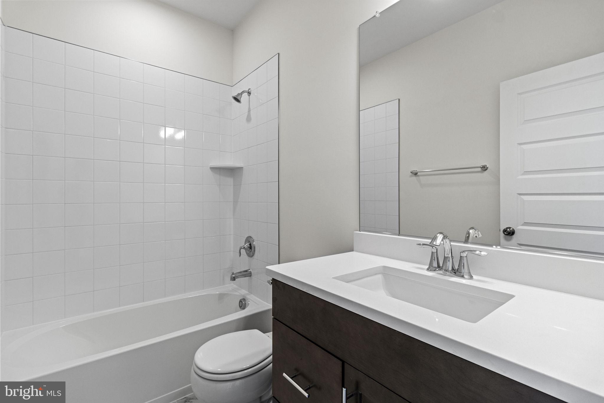 SOUTHLAKE - Residential