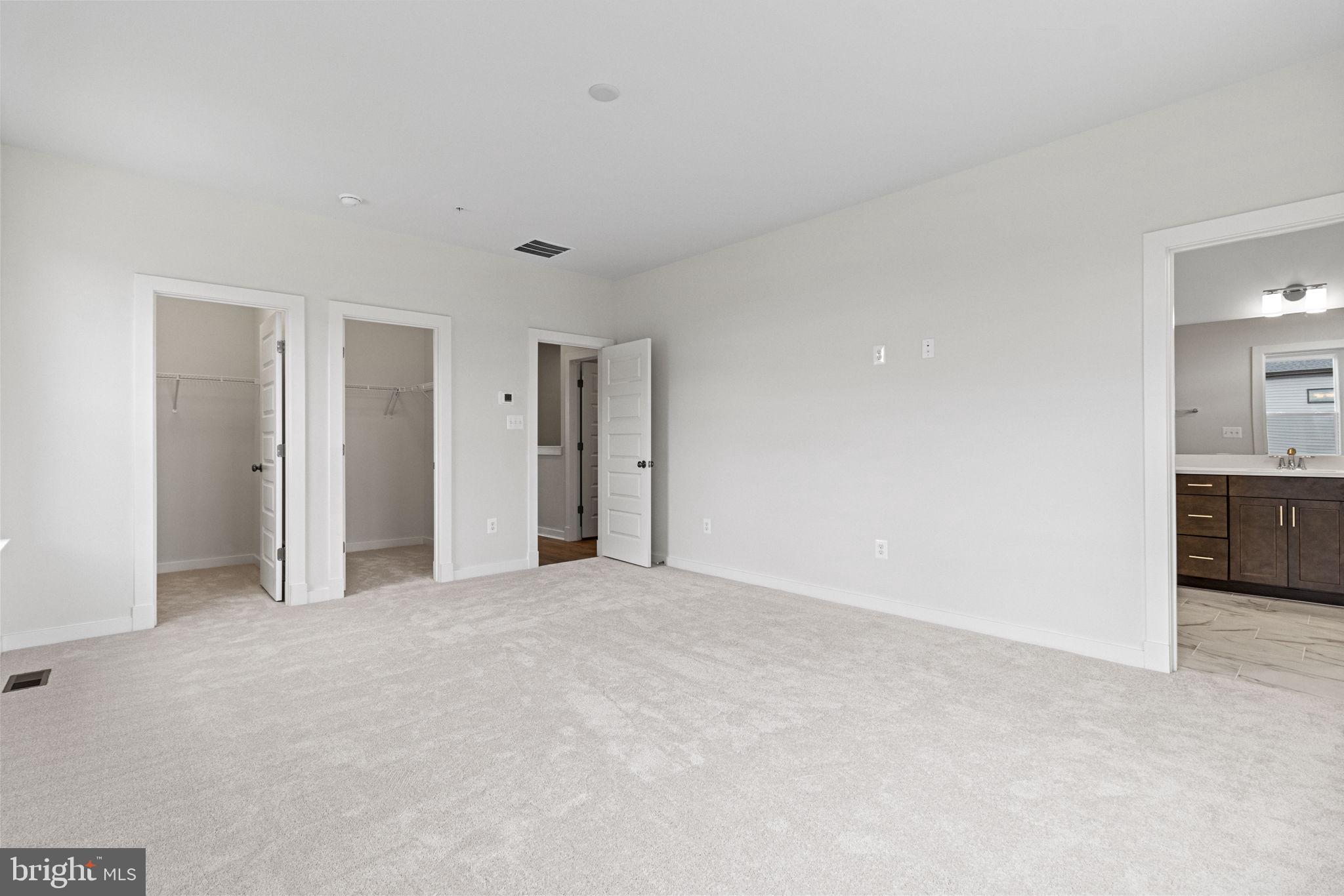 SOUTHLAKE - Residential